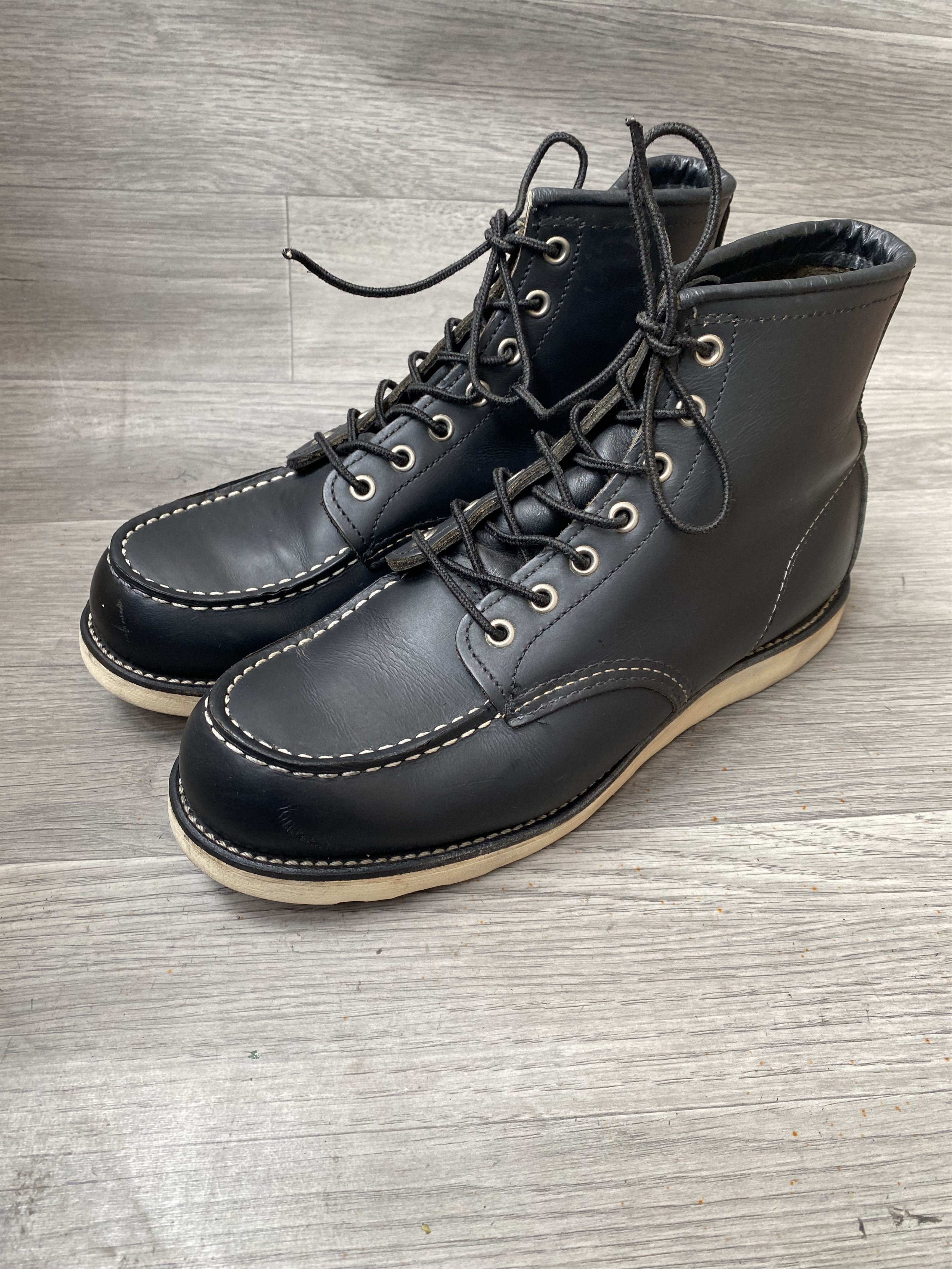 Red Wing RED WING 9070 Black Round Toe Leather Boots (US 8D) | Grailed