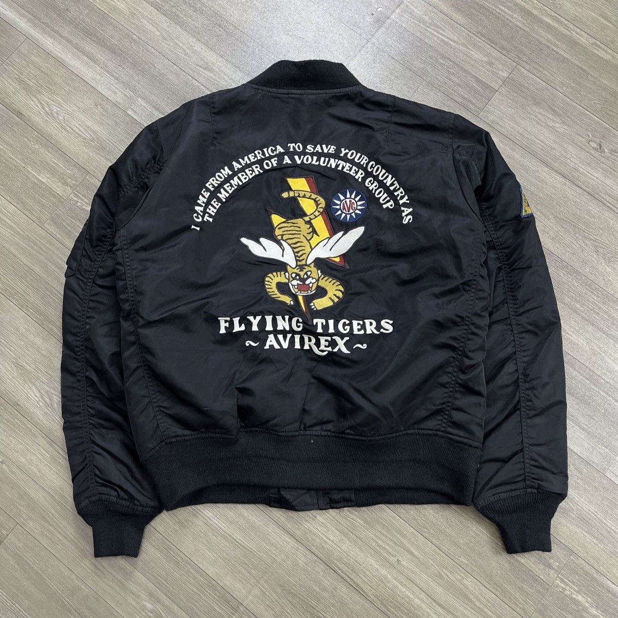 Avirex Vintage Avirex Flaying Tiger P-40 Embroidery Bomber Jacket Size US L / EU 52-54 / 3 - 1 Thumbnail