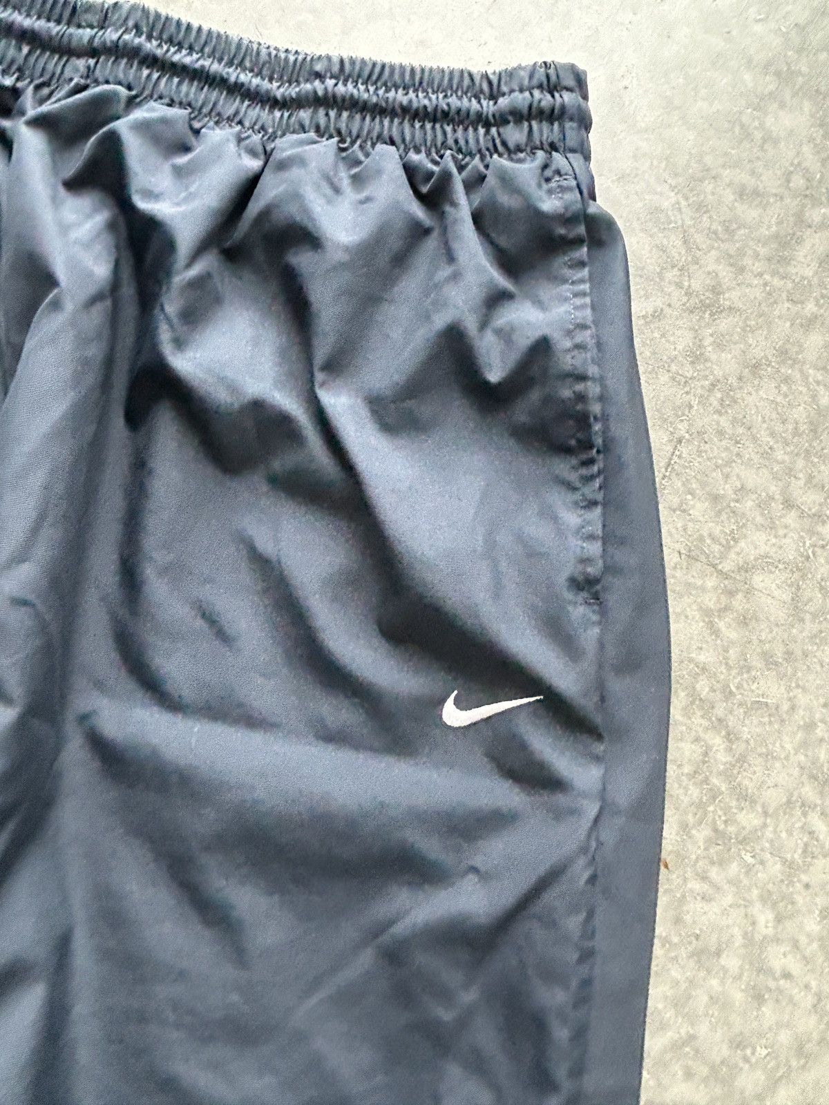 Nike Vintage Y2K Baggy Nike Track Pants Drill Style Nylon Size US 32 / EU 48 - 2 Thumbnail