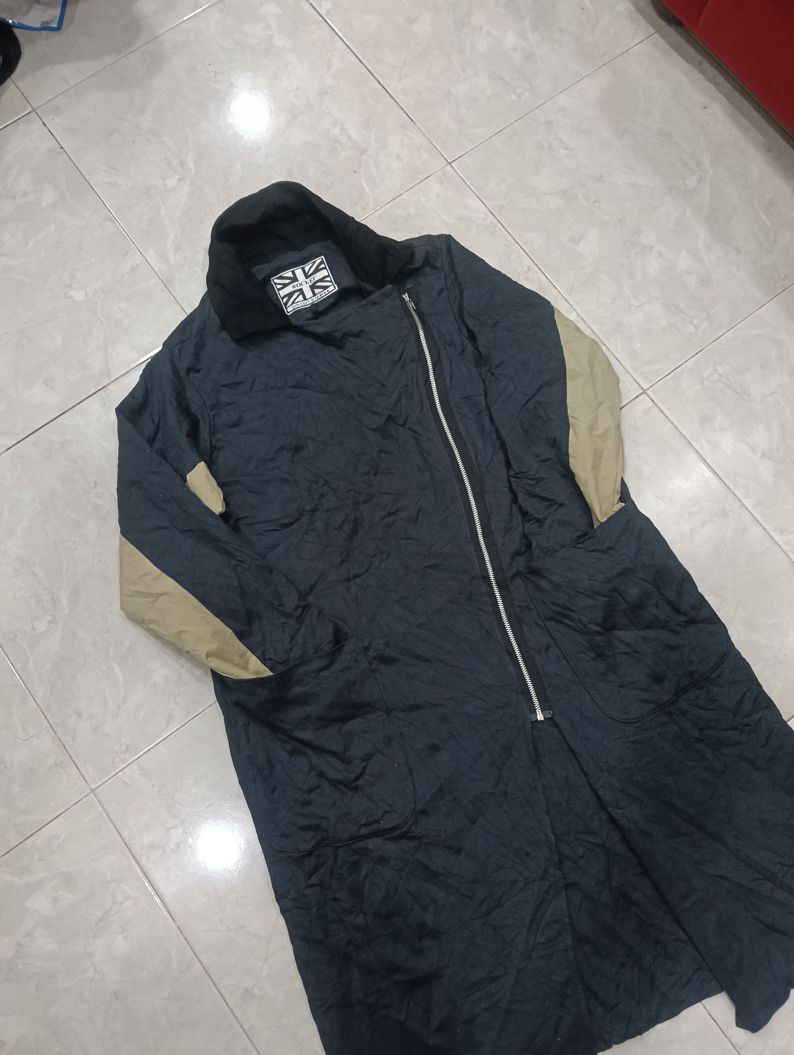 Beauty Beast × Japanese Brand Rocket...Love Peace And Rock Unbrand Like Gothik Style Size US L / EU 52-54 / 3 - 4 Thumbnail