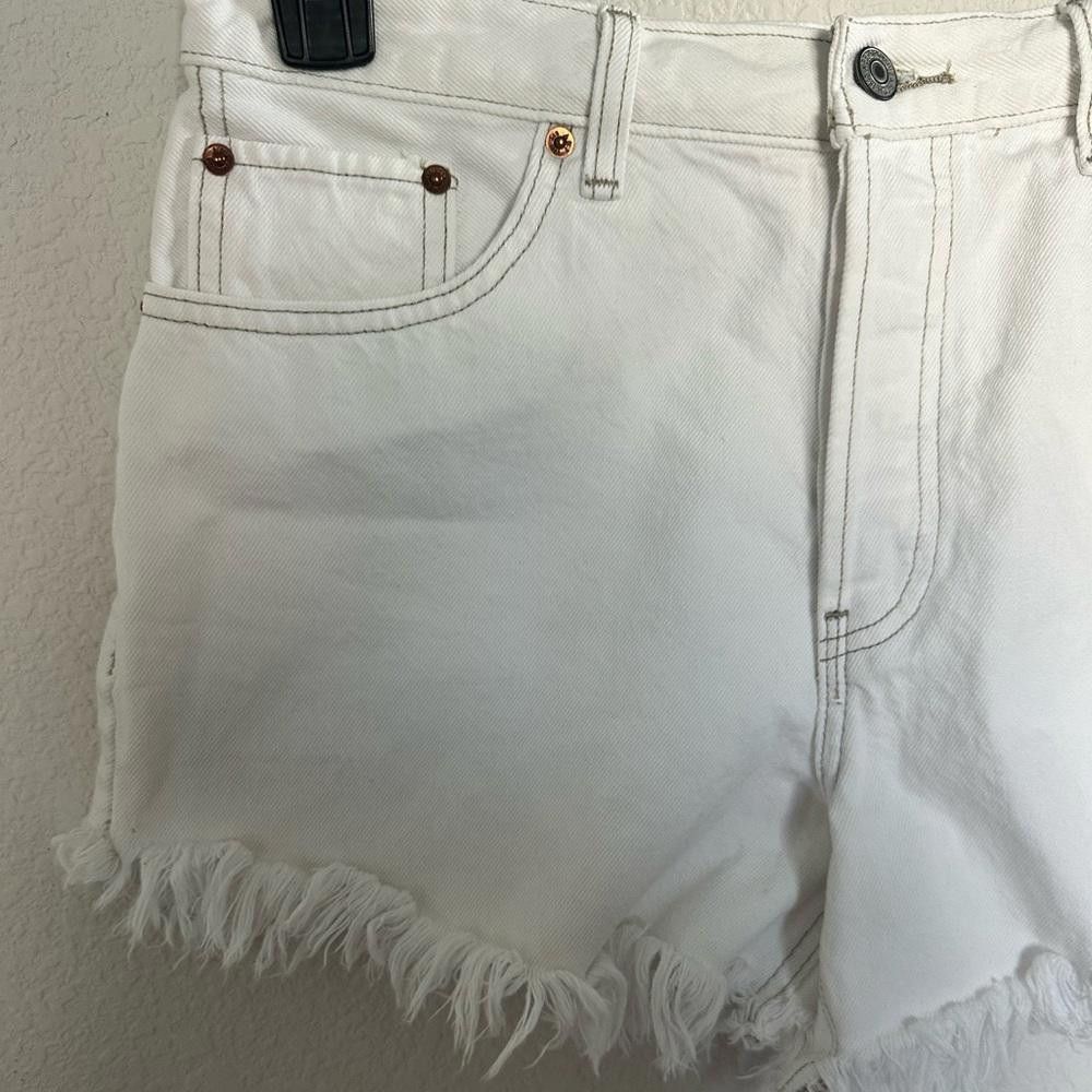 Abercrombie & Fitch Abercrombie & Fitch High-Rise Denim Frayed Shorts White 29/8 Size 29" - 5 Thumbnail
