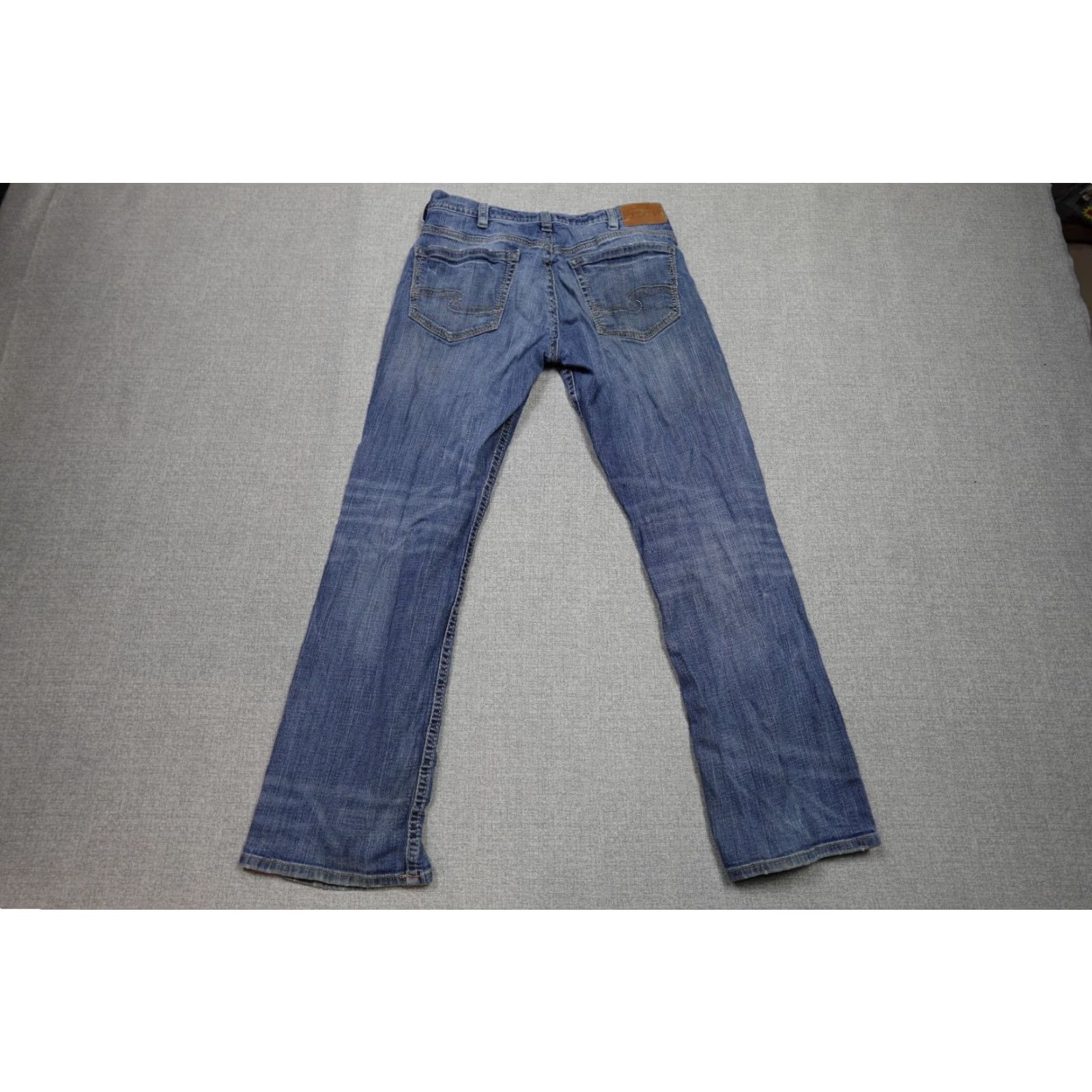 Silver Jeans Co. Silver Jeans Jeans 32x32 Blue Gordie Dark Wash Western Stretch Outdoors Rancher Men 32x32 Blue Buckle Bke 5-Pocket Denim USA Vintage? Size US 32 / EU 48 - 5 Thumbnail