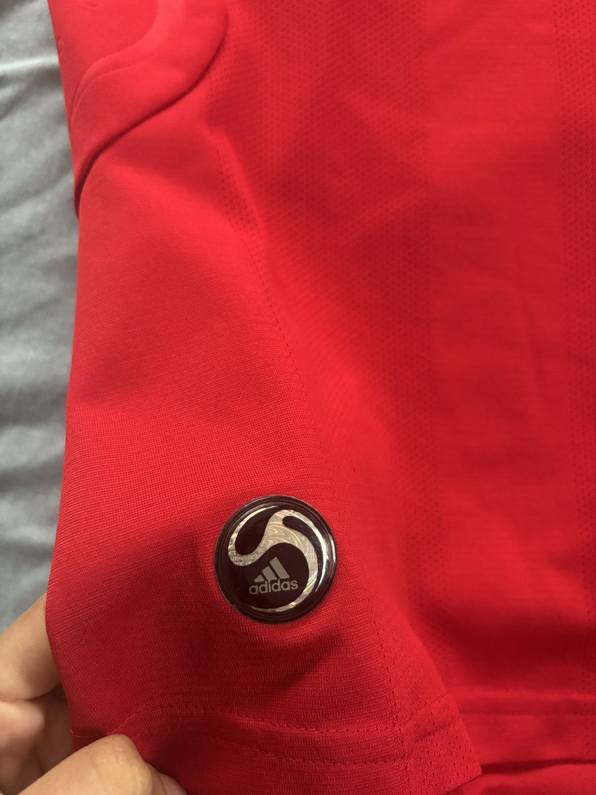 Adidas Liverpool jersey Size US S / EU 44-46 / 1 - 3 Thumbnail