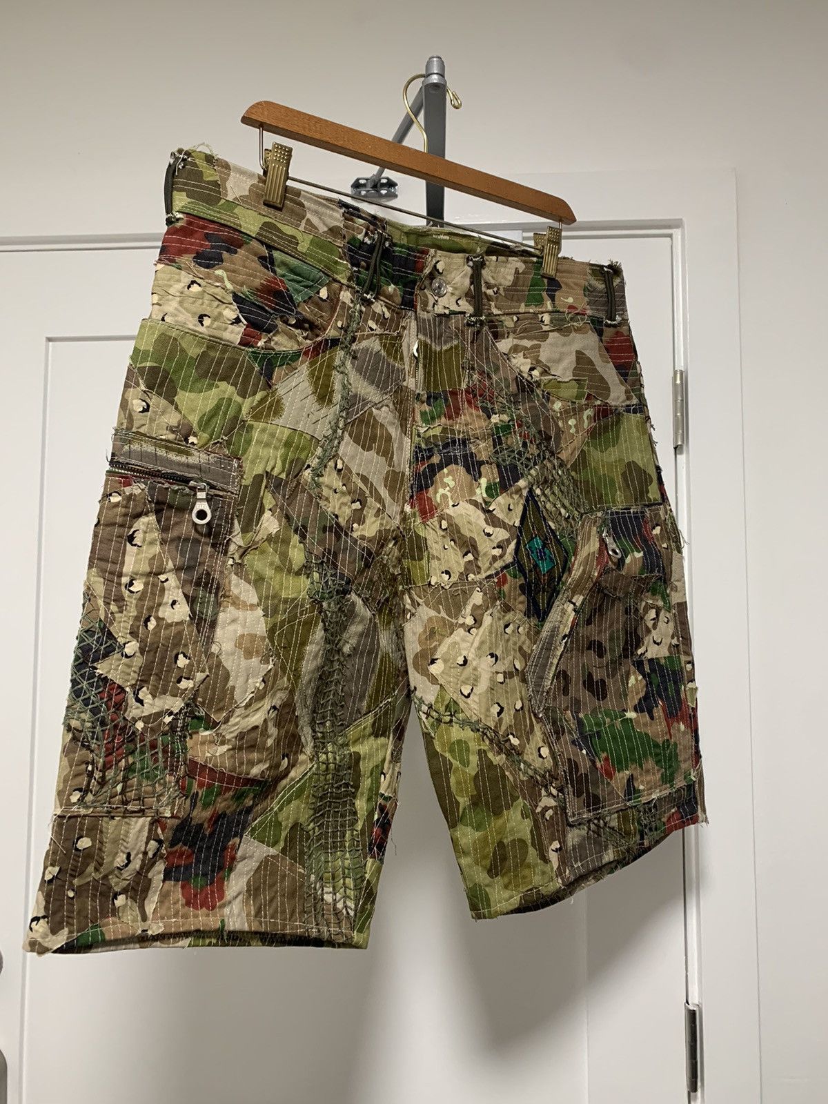 Vintage Bizzrad Patchwork Camo Cargo Shorts Size US 36 / EU 52 - 1 Thumbnail