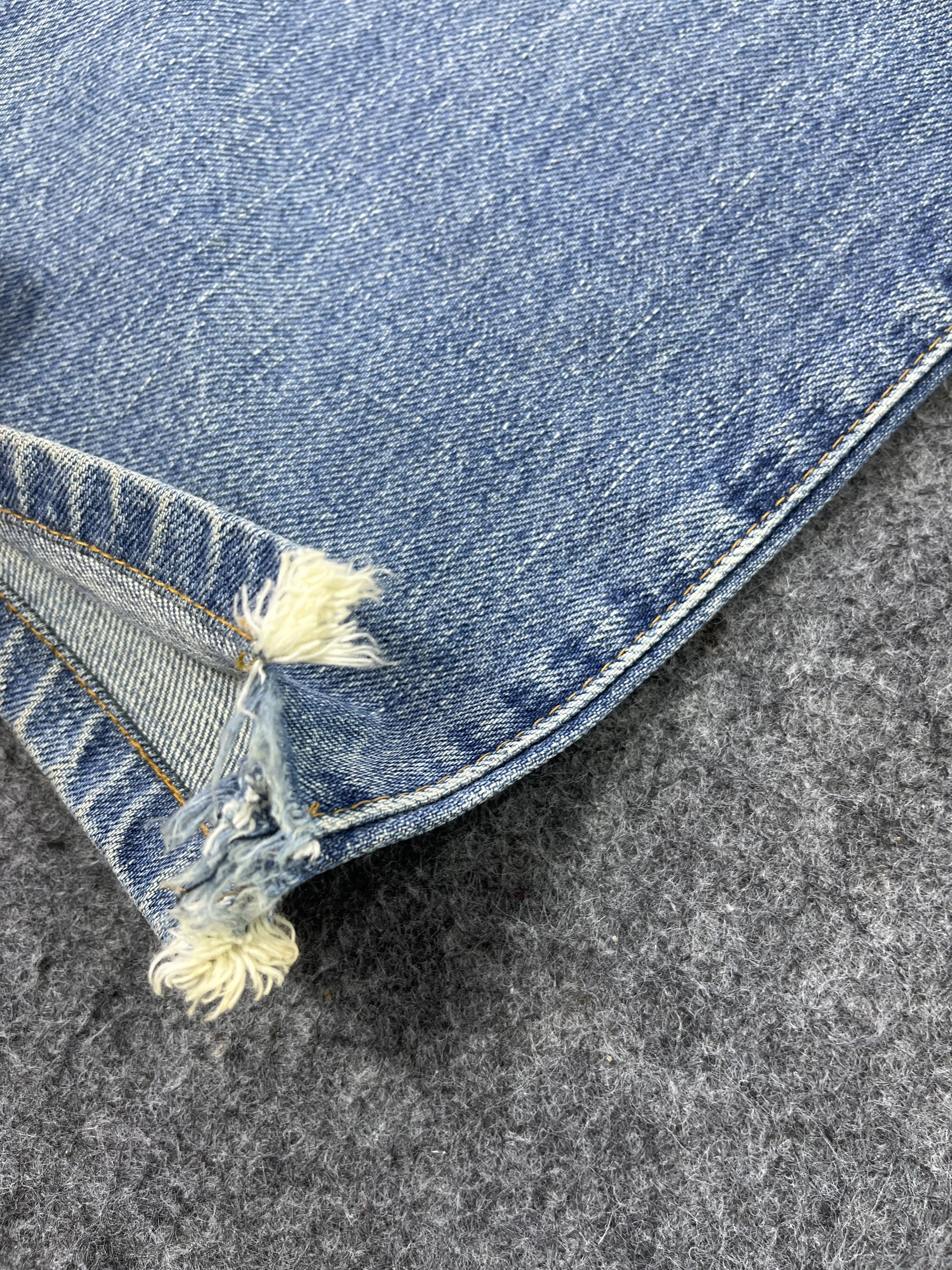 Levi's 90’s Vintage Levis 502 Selvedge Jeans - J915 Size US 29 - 16 Thumbnail