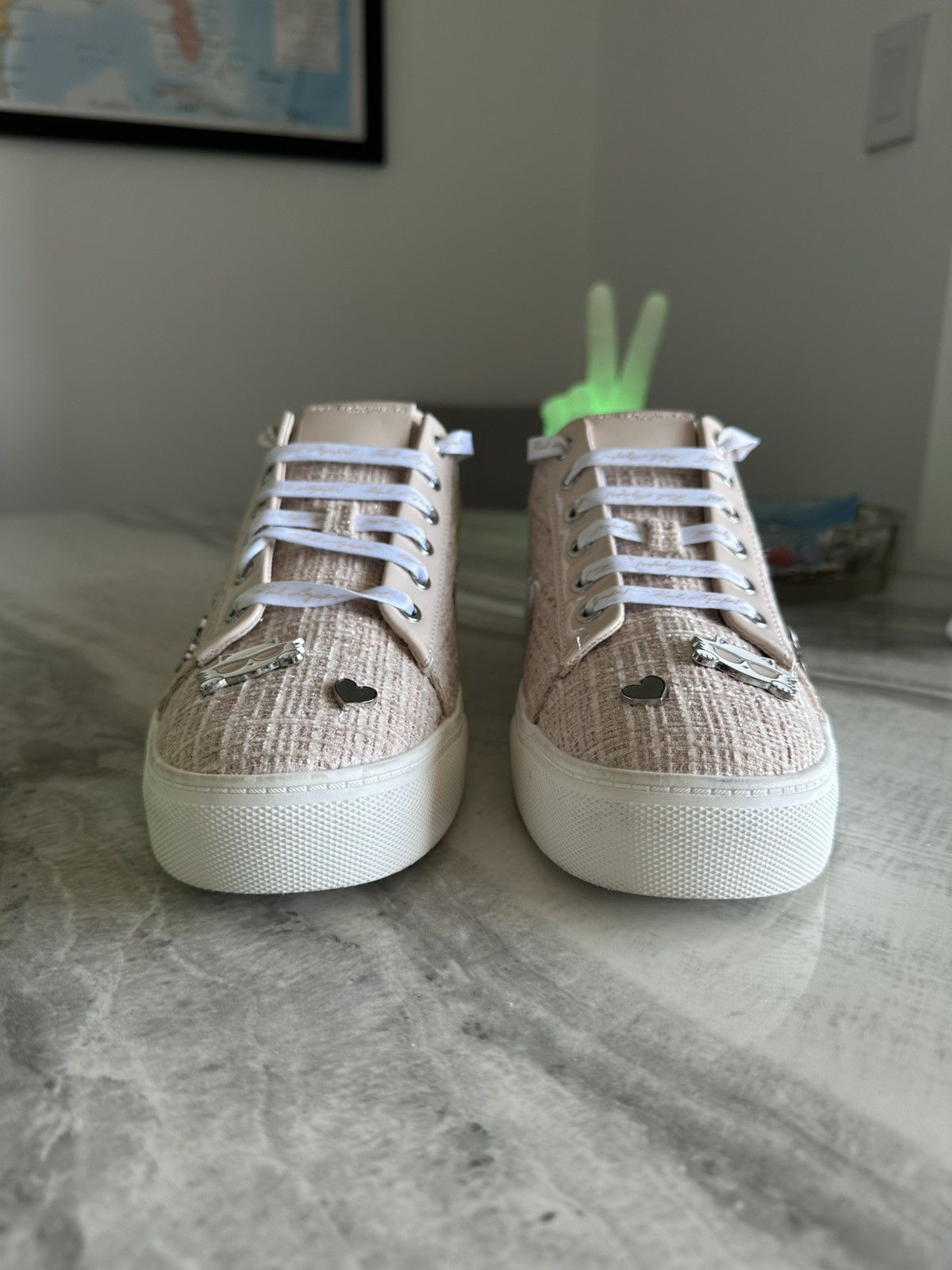 Karl Lagerfeld Karl Lagerfeld Paris Cate Pin Blush Beige Sneakers Size US 10 / IT 40 - 4 Thumbnail