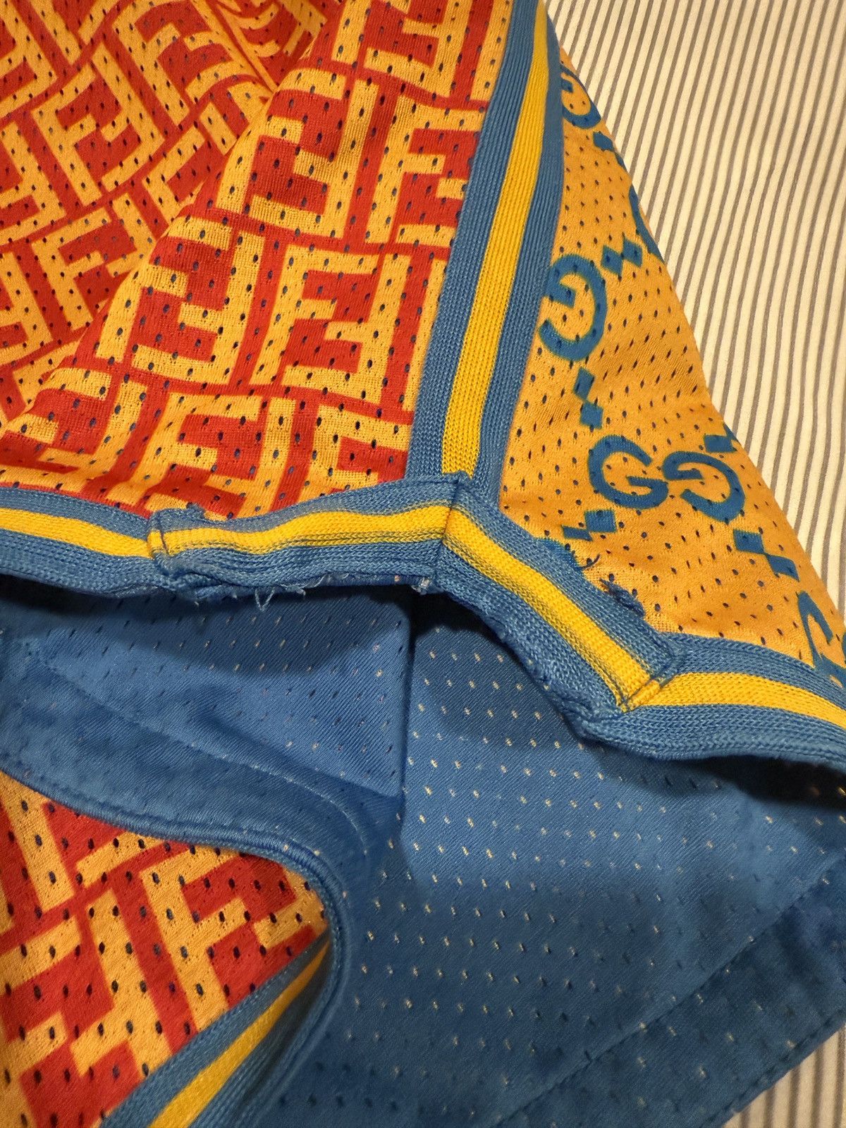Market Chinatown Market Secret Club Shorts Used Men’s Small Size US 30 / EU 46 - 6 Thumbnail