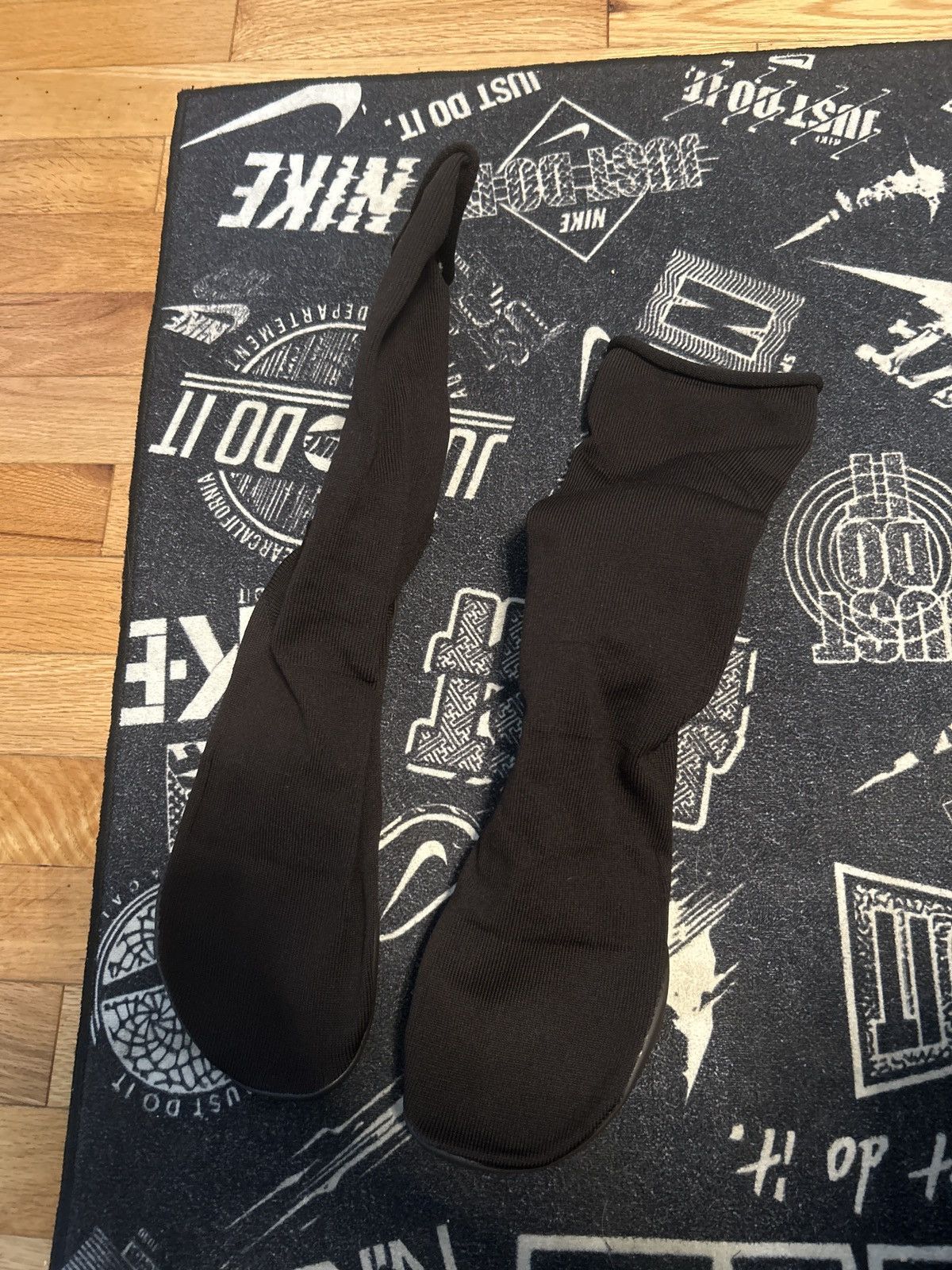 Kanye West × Yeezy Yeezy socks Size US 9.5 / EU 42-43 - 3 Thumbnail