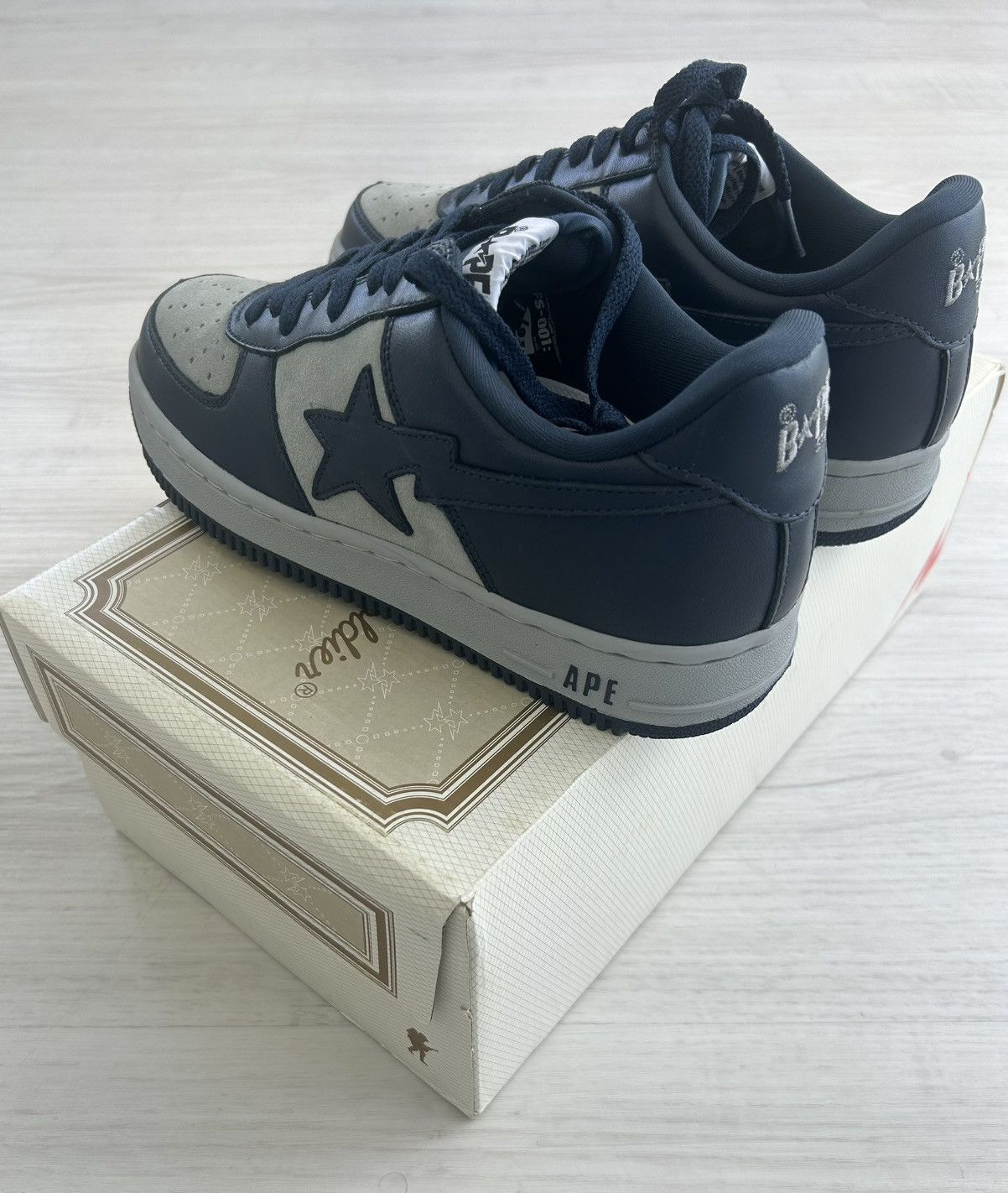 Bape VERY RARE OG 2004 A BATHING APE NAVY BAPESTA Size US 9.5 / EU 42-43 - 3 Thumbnail