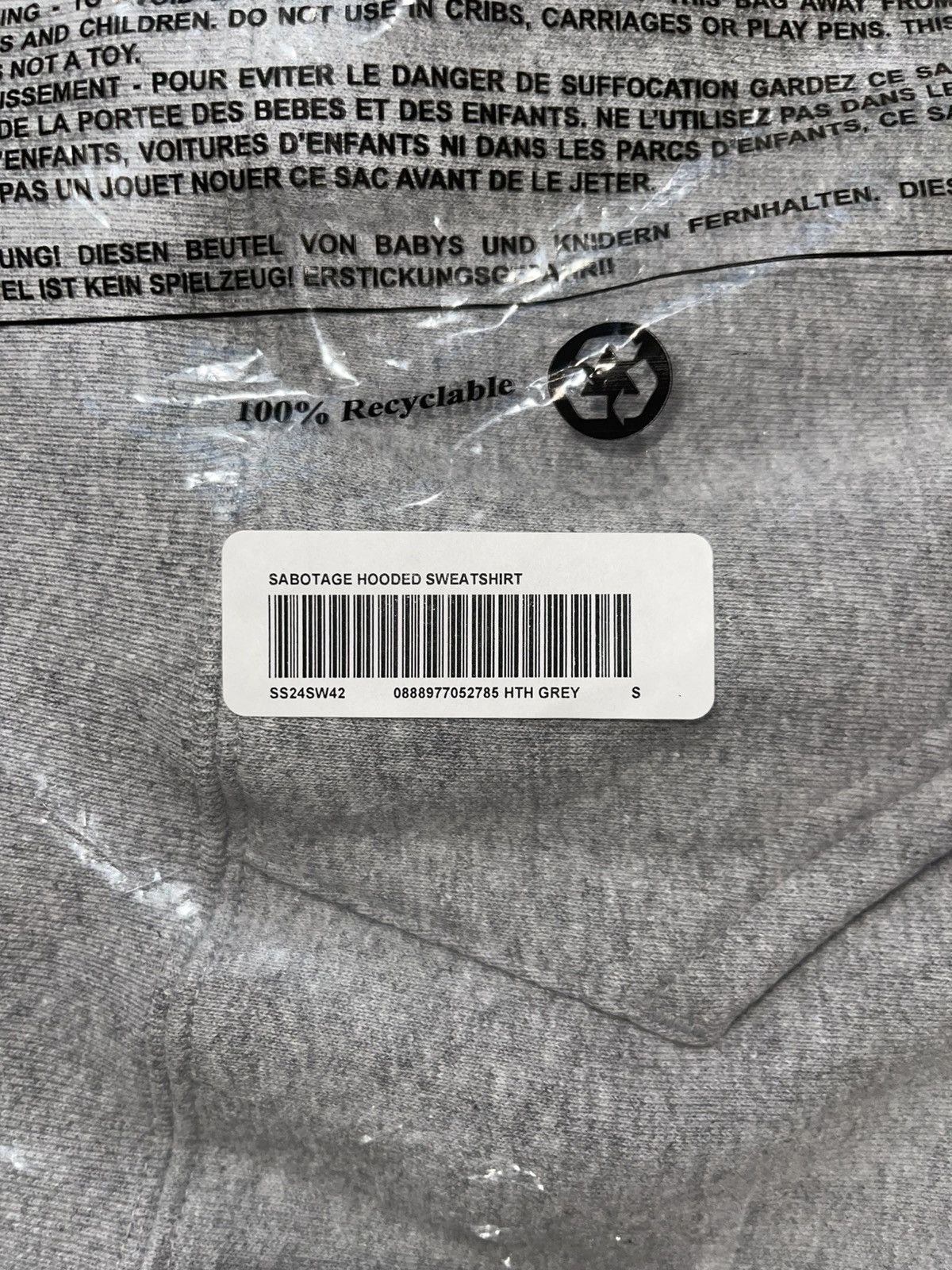 Supreme Supreme Gradient Hooded Sweatshirt Light Grey size Small Size US S / EU 44-46 / 1 - 4 Thumbnail