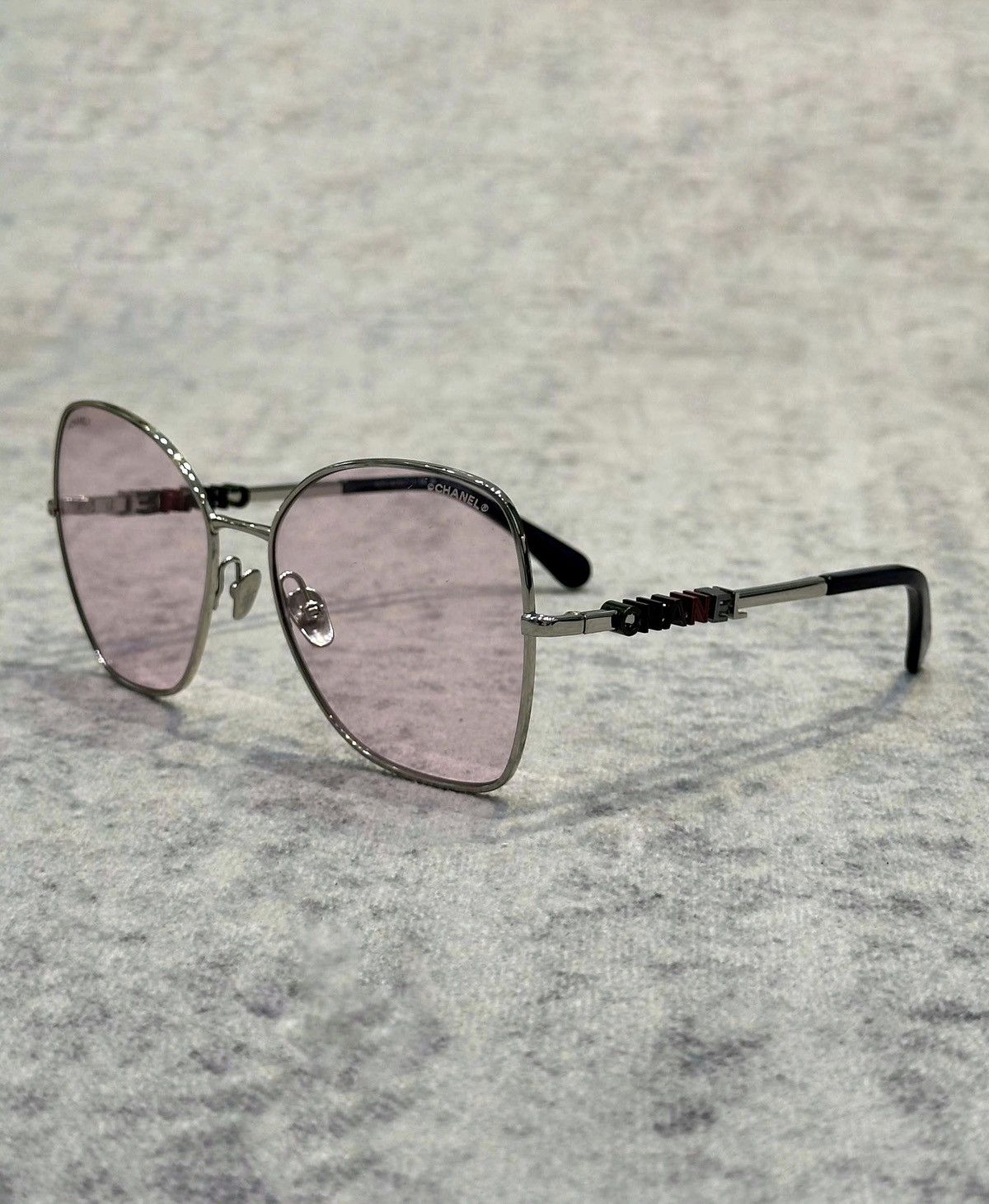 Chanel CHANEL 0CH4283 C124P5 Sunglasses Size ONE SIZE - 1 Thumbnail