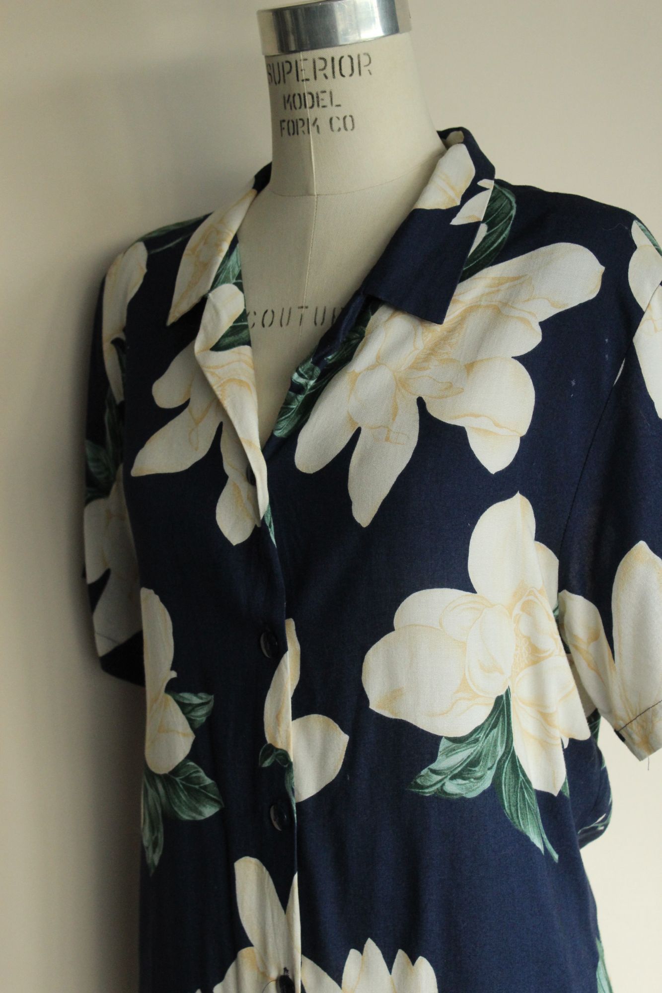 Other Sag Harbor Womens Shirt, Size Medium Button Down Hawaiian Pr Size M / US 6-8 / IT 42-44 - 8 Thumbnail