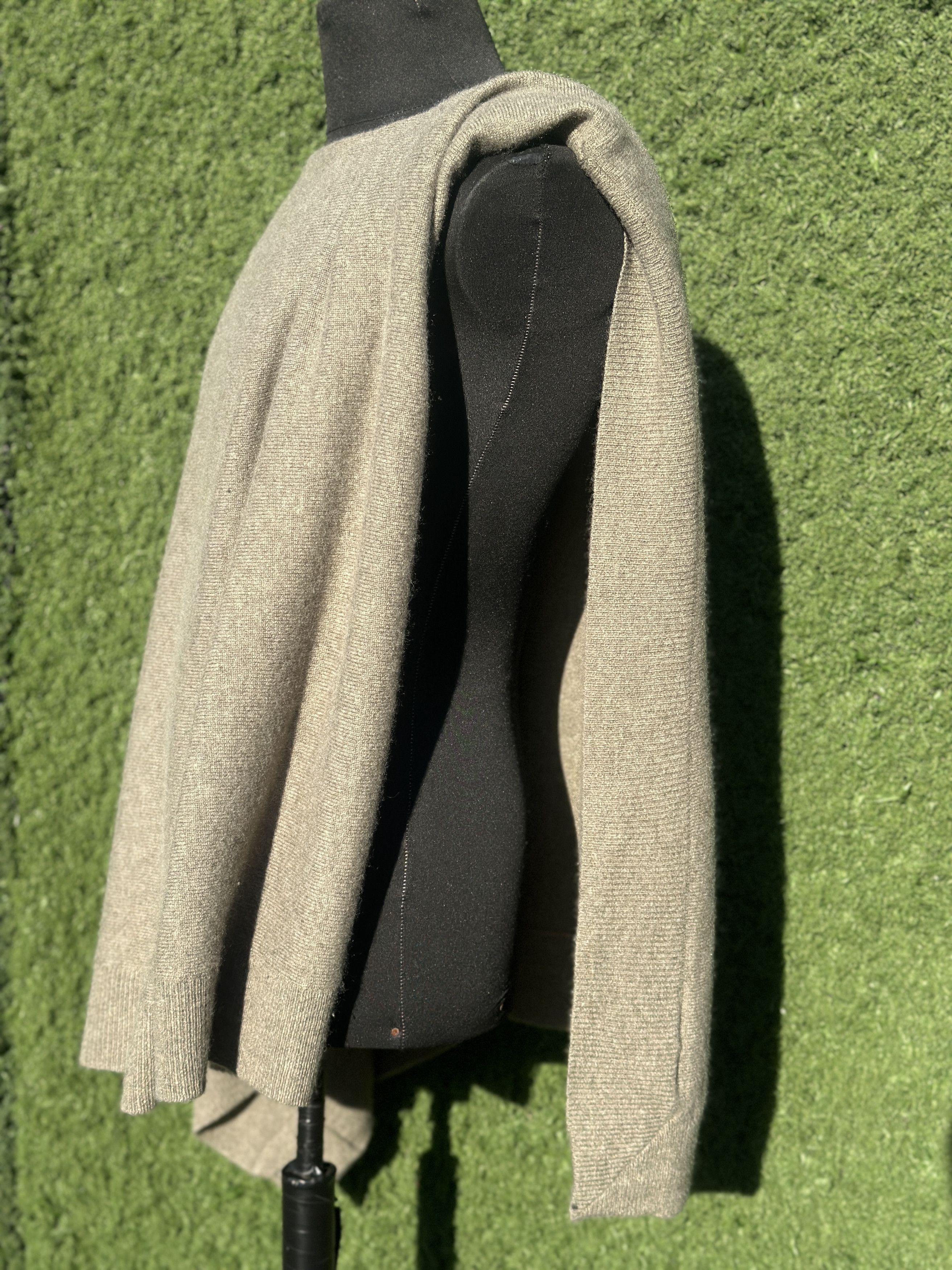Ralph Lauren Ralph Lauren 100% Cashmere Open-Side Poncho Cardigan Rib ML Size M / US 6-8 / IT 42-44 - 8 Thumbnail