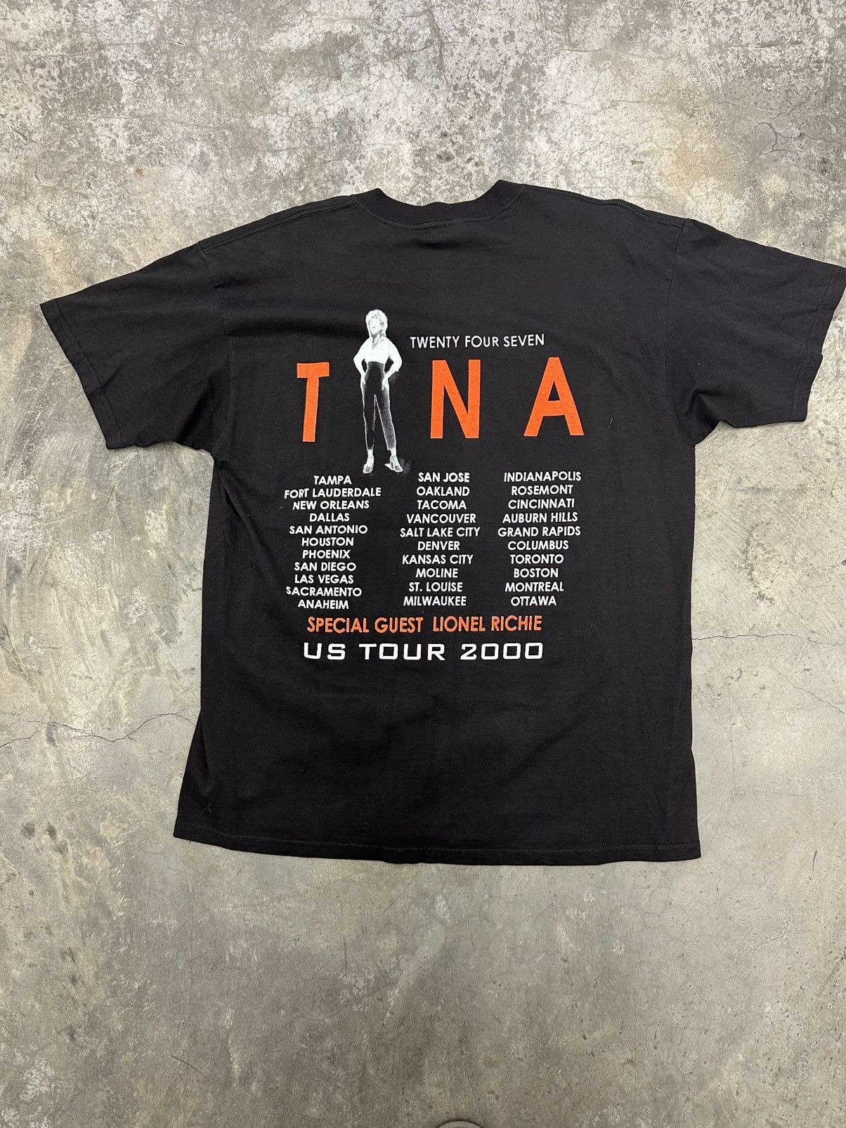 Vintage 2000 Tina Turner Tour tee Size US XL / EU 56 / 4 - 2 Thumbnail