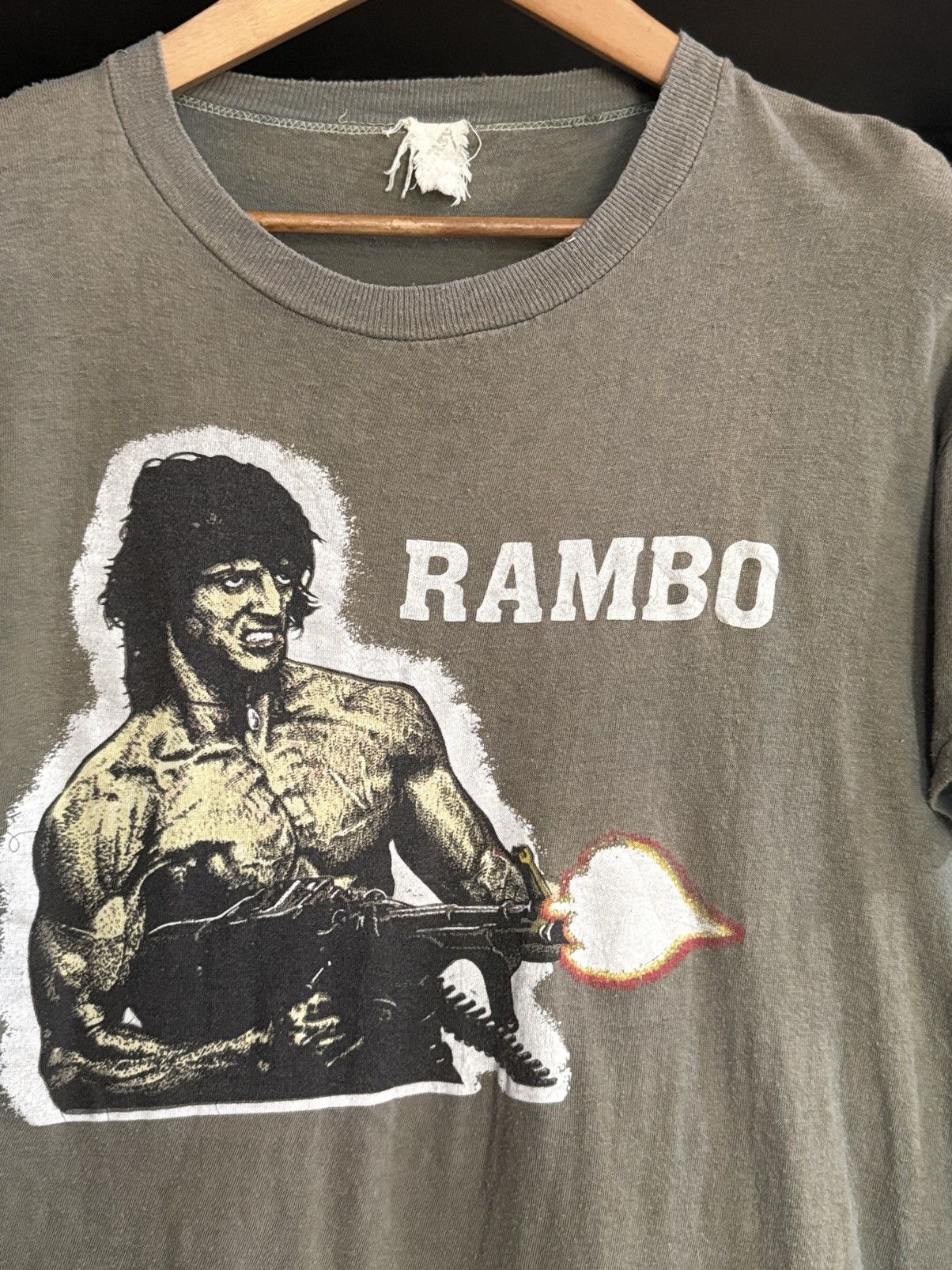 Vintage Thrashed Vintage 80s Rambo Movie Promo Sun Faded Tee Size US M / EU 48-50 / 2 - 2 Thumbnail