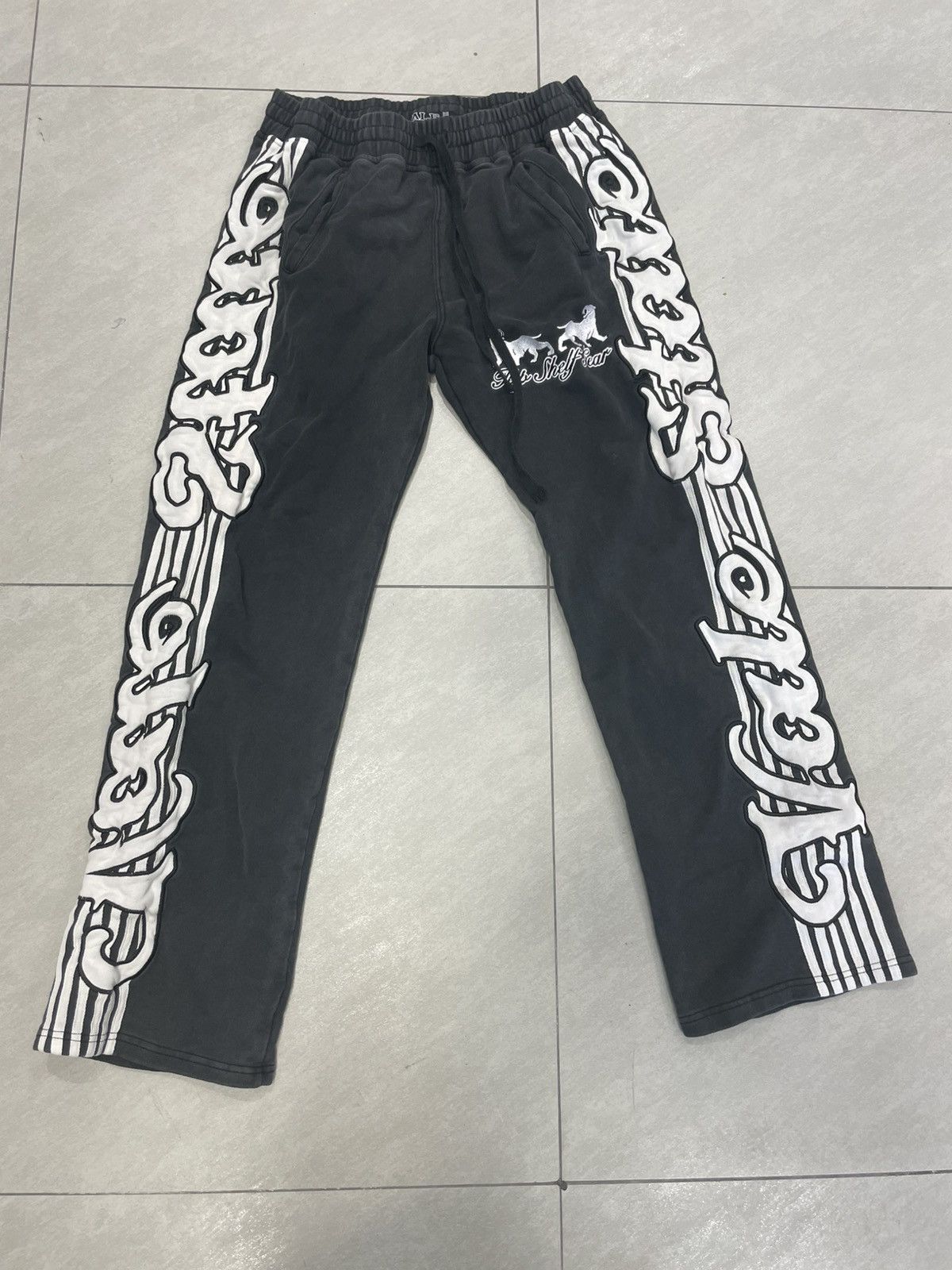 Vale Vale Black sweatpants Size US 38 / EU 54 - 1 Thumbnail