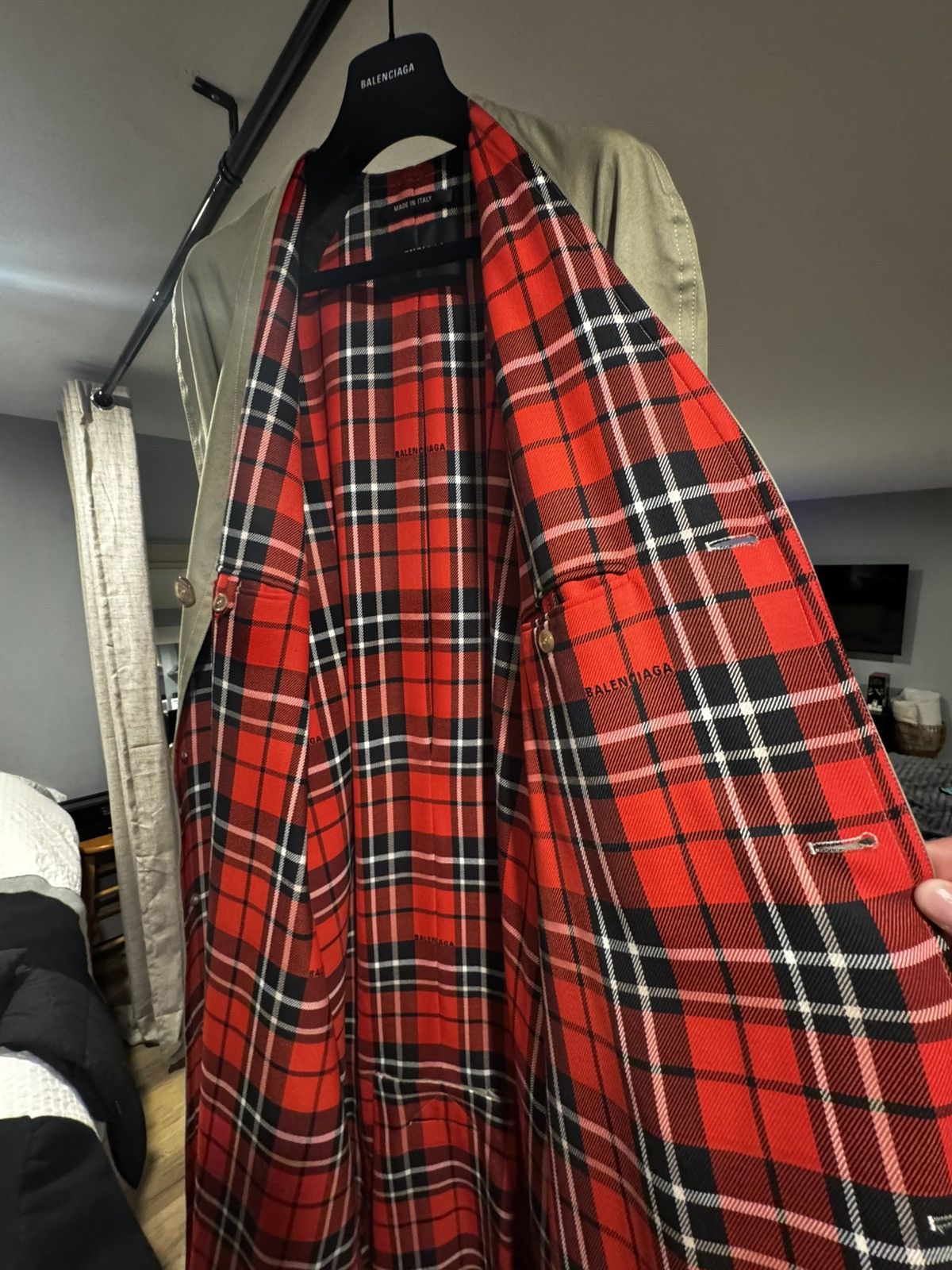Balenciaga NWT Balenciaga FW20 Garde-Robe Plaid-Lined Trench Coat F38 Size S / US 4 / IT 40 - 6 Thumbnail