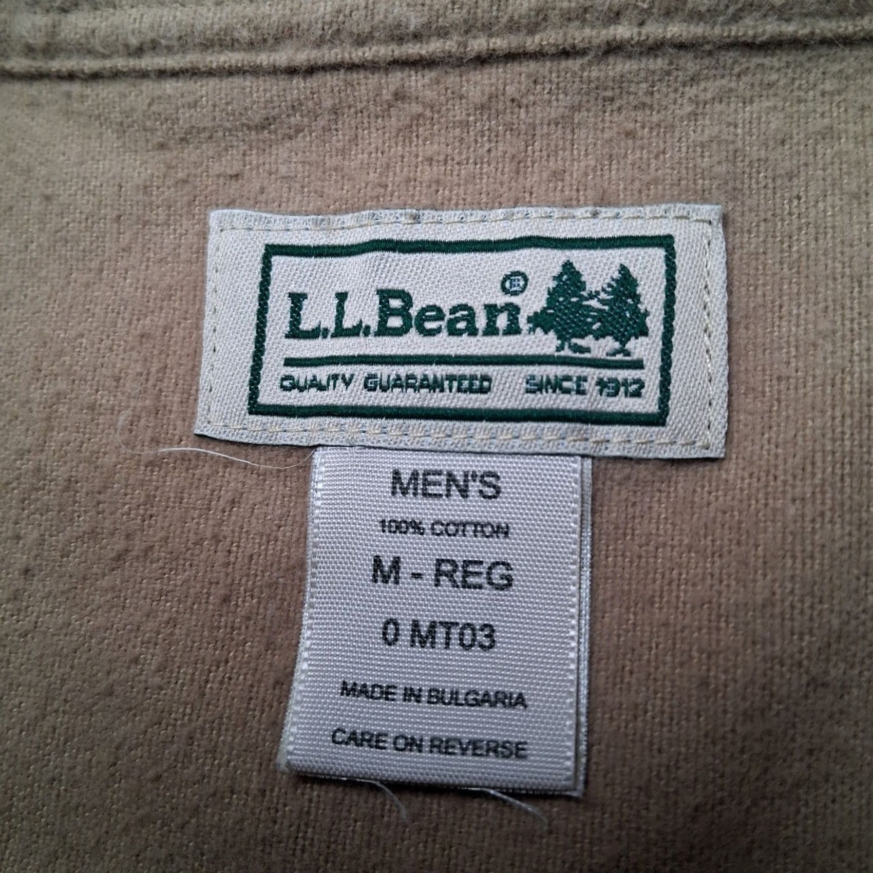Vintage VINTAGE LL Bean Chamois Flannel Shirt Men MED REG Workwear Tan Outdoors Work 0 MT03 Size US M / EU 48-50 / 2 - 7 Thumbnail
