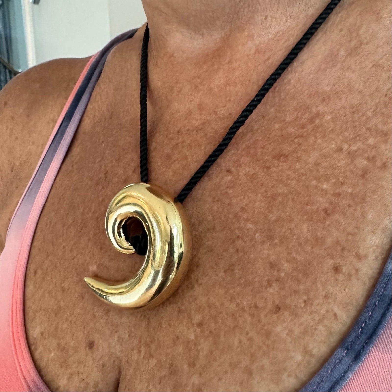 Tiffany & Co. Tiffany & Co 18k Gold Cummings Spiral Nautilus Necklace Size ONE SIZE - 3 Thumbnail