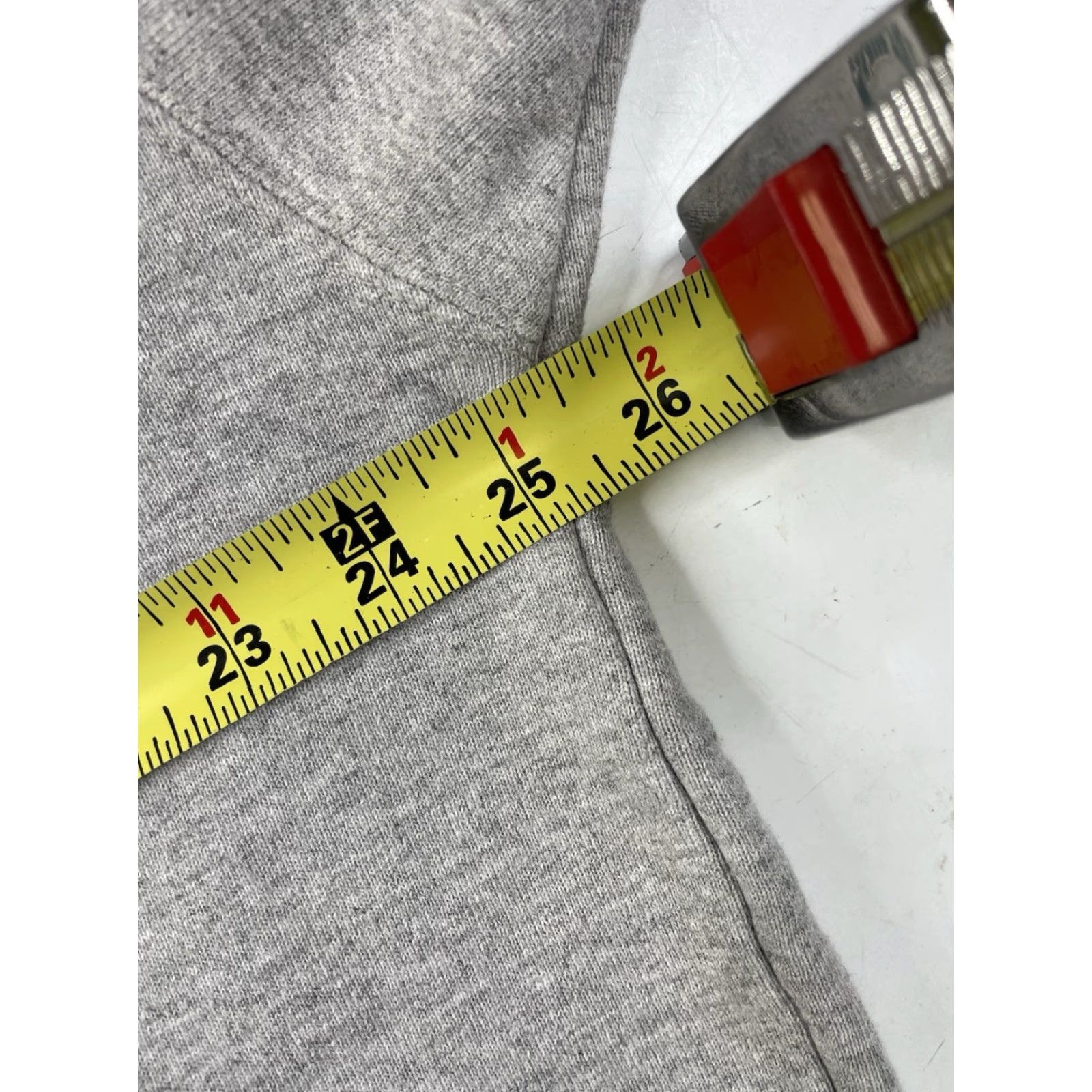 Starter VINTAGE Starter Miami Dolphins Crewneck Sweatshirt NFL USA Mens XL Gray Graphic Print Embroidered Logo 90s Retro USA Football Sweatshirt Size US XL / EU 56 / 4 - 6 Thumbnail
