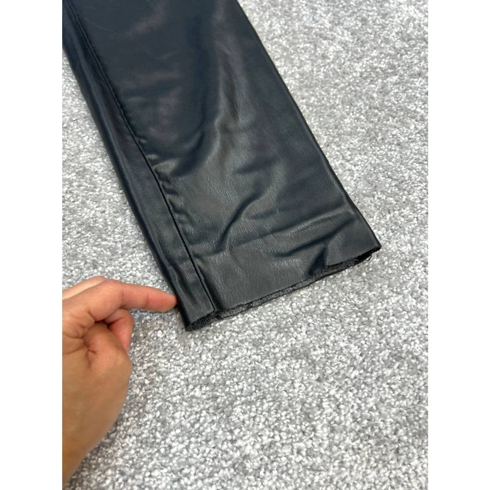 Zara Zara Pants Womens XS Black Stretch Pleated High Rise Straight Leg Size 26" / US 2 / IT 38 - 3 Thumbnail