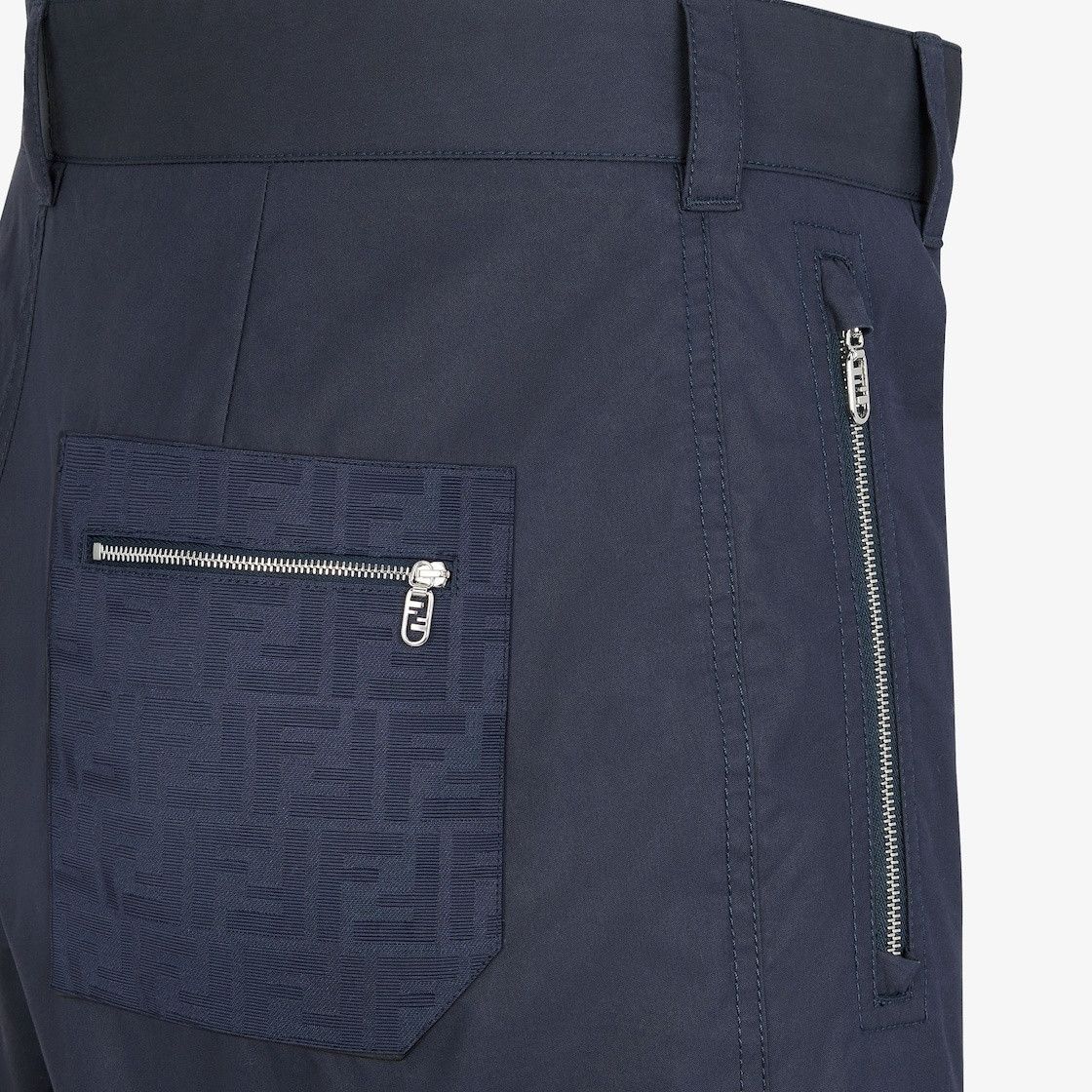 Fendi o1s1wg111225 Trousers in Dark Blue Size US 30 / EU 46 - 3 Thumbnail