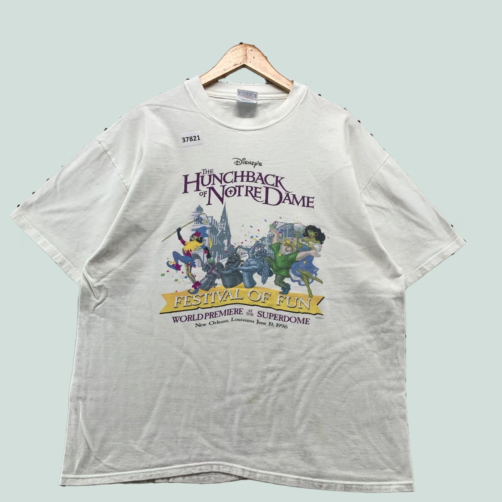 Hanes VINTAGE 90s Disney Hunchback Movie Shirt Mens XL White RARE Size US XL / EU 56 / 4 - 1 Thumbnail