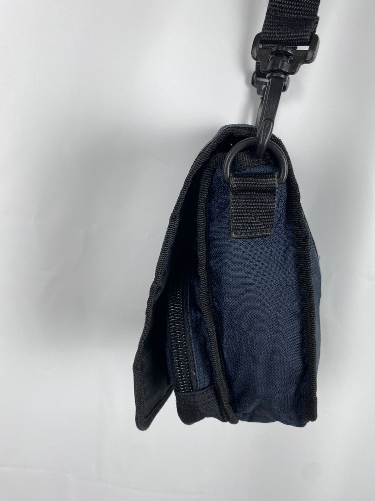 Diesel Vintage Diesel 00s Nylon Messenger Mini Bag Size ONE SIZE - 5 Thumbnail