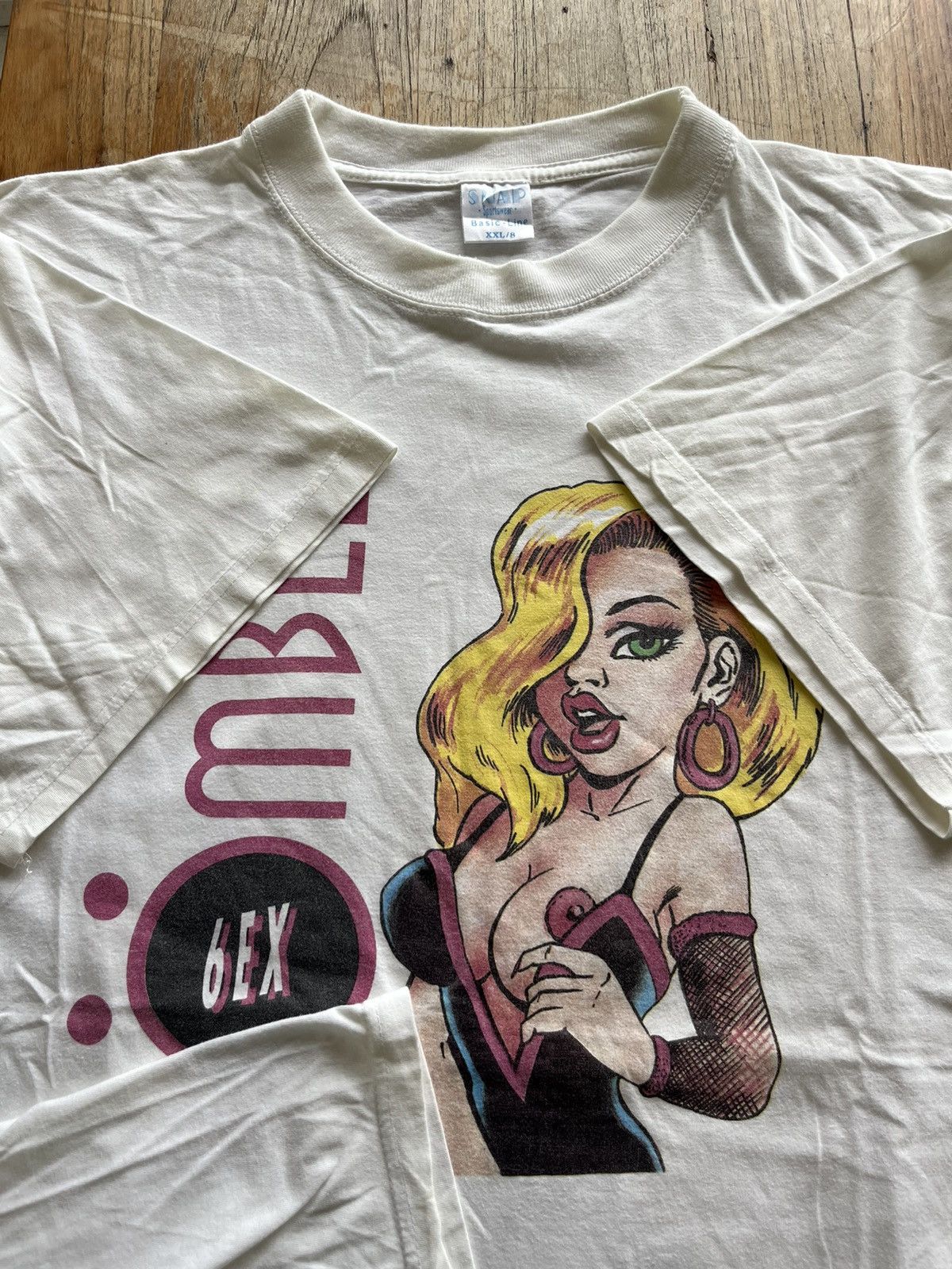 Vintage Vintage 6EX BOMBLE Art design Tshirt Size US XXL / EU 58 / 5 - 6 Thumbnail