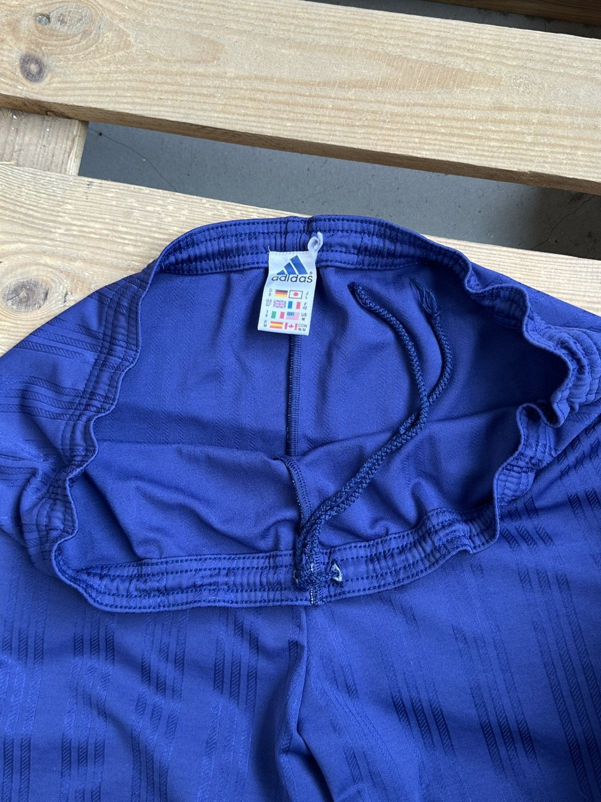 Adidas Vintage Adidas Stripped Jersey Shorts Size US 32 / EU 48 - 7 Thumbnail