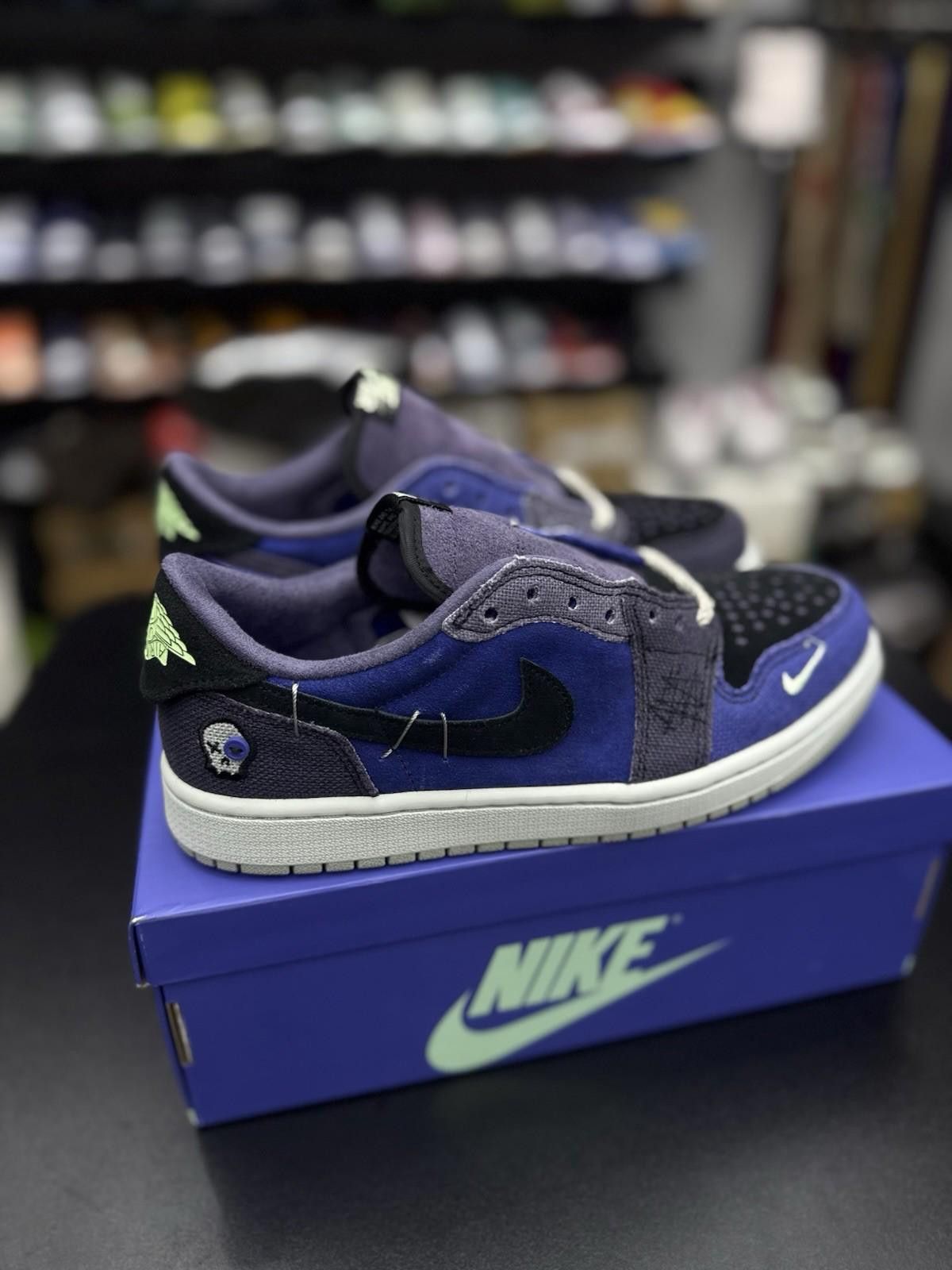 Jordan Brand 8.5 - Air Jordan 1 Low OG Zion Williamson ‘Voodoo Alternate Size US 8.5 / EU 41-42 - 4 Thumbnail