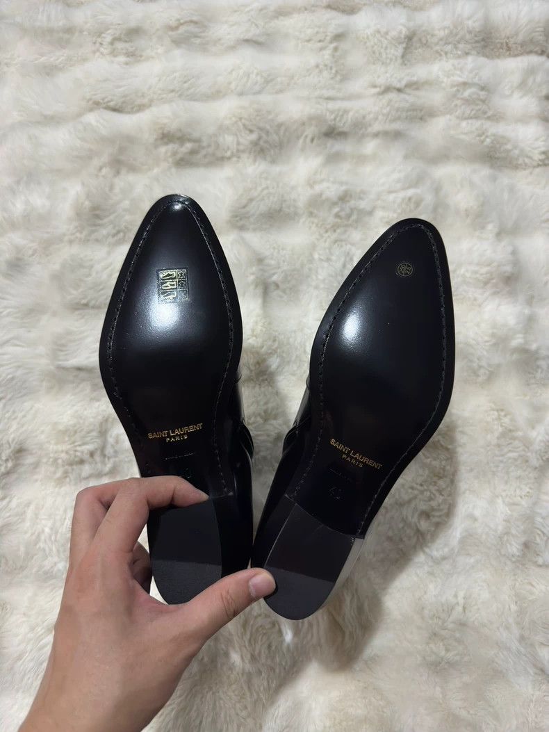 Saint Laurent Paris Saint Laurent Paris Glossy boots leather boots Size US 9.5 / IT 39.5 - 7 Thumbnail