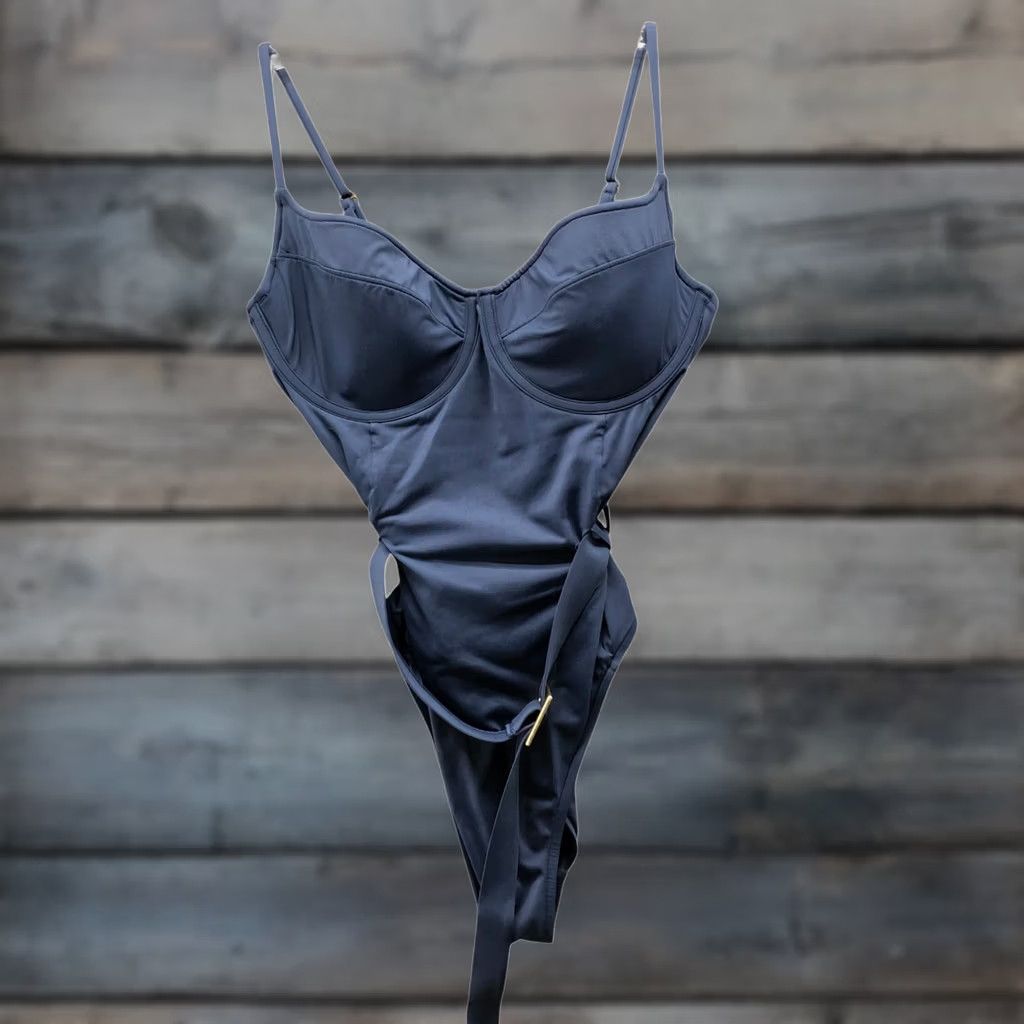 Vintage WeWoreWhat Danielle One Piece Swimsuit Womens L Belted Underwire Padded Navy Size ONE SIZE - 1 Thumbnail