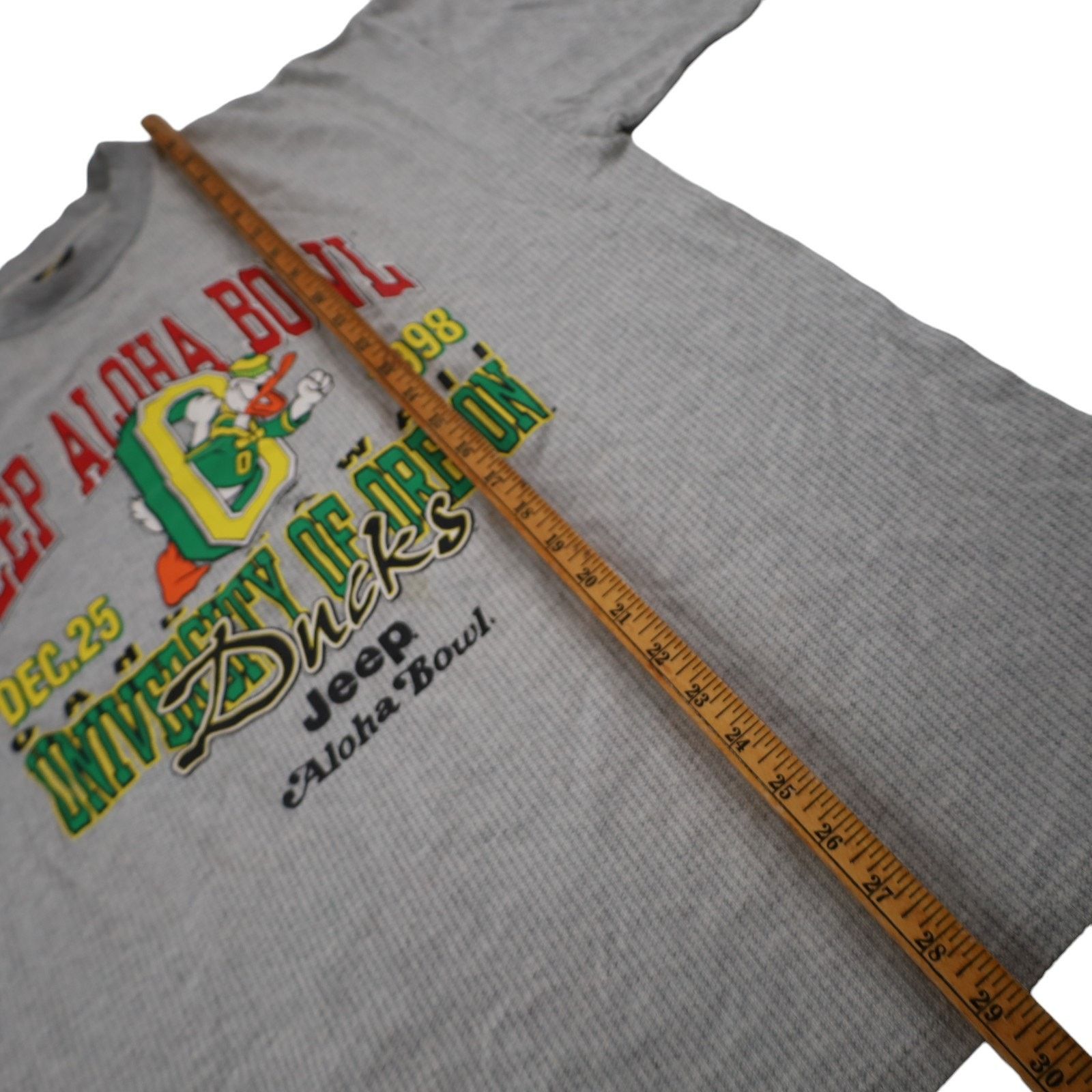 NCAA × Vintage Vintage 1998 University of Oregon Aloha Bowl Graphic T Shirt Size US XXL / EU 58 / 5 - 8 Thumbnail
