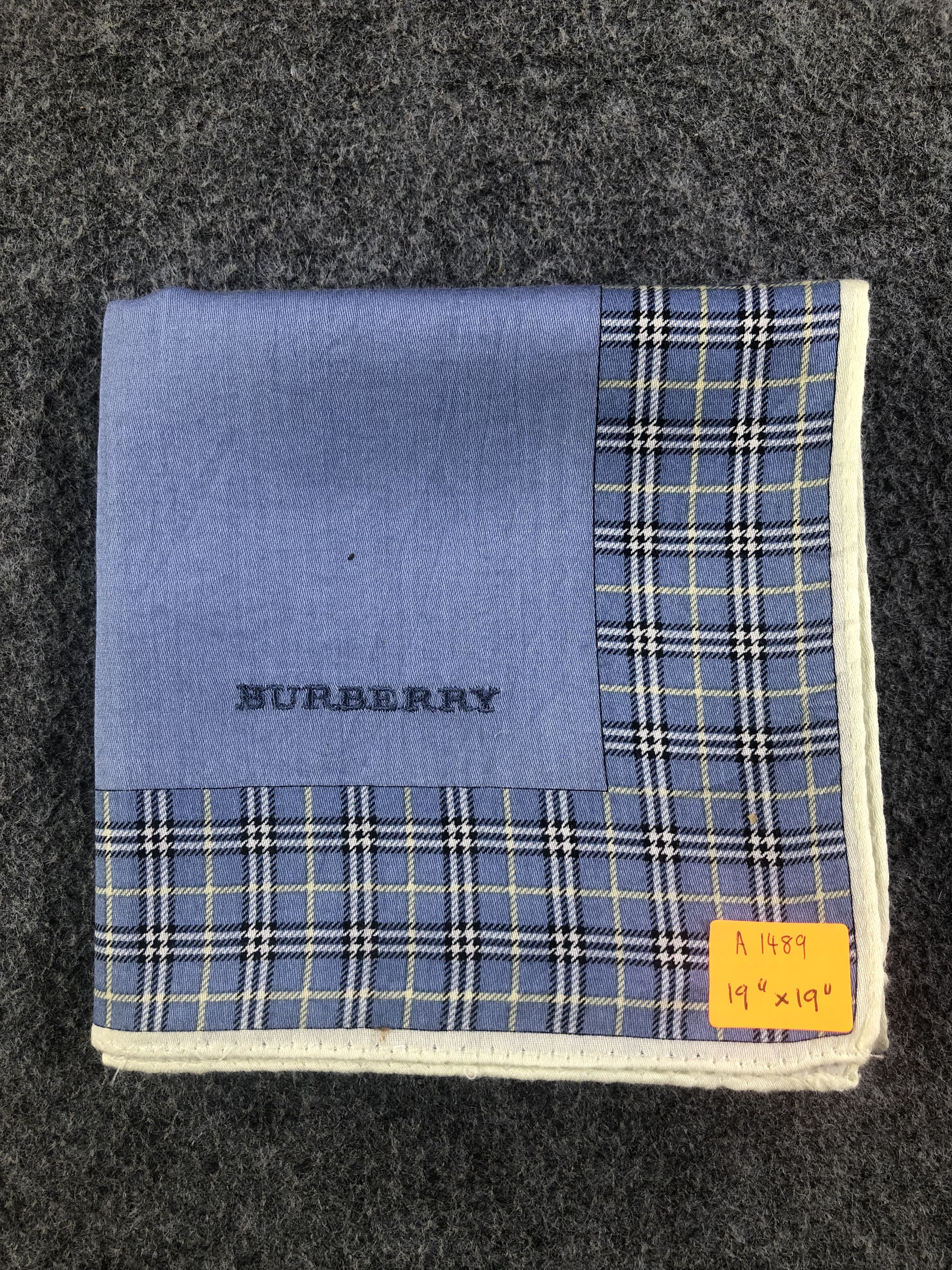 Burberry Burberry Handkerchief / Bandana / Neckerchief Size ONE SIZE - 7 Thumbnail