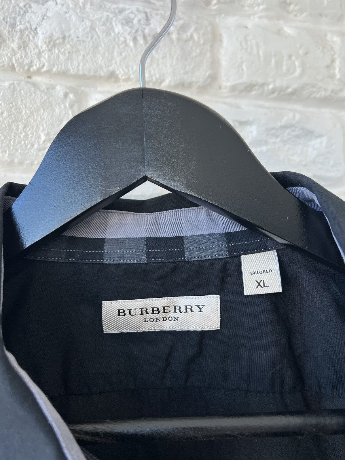 Burberry Burberry London Black Button Up Shirt Size US XL / EU 56 / 4 - 4 Thumbnail