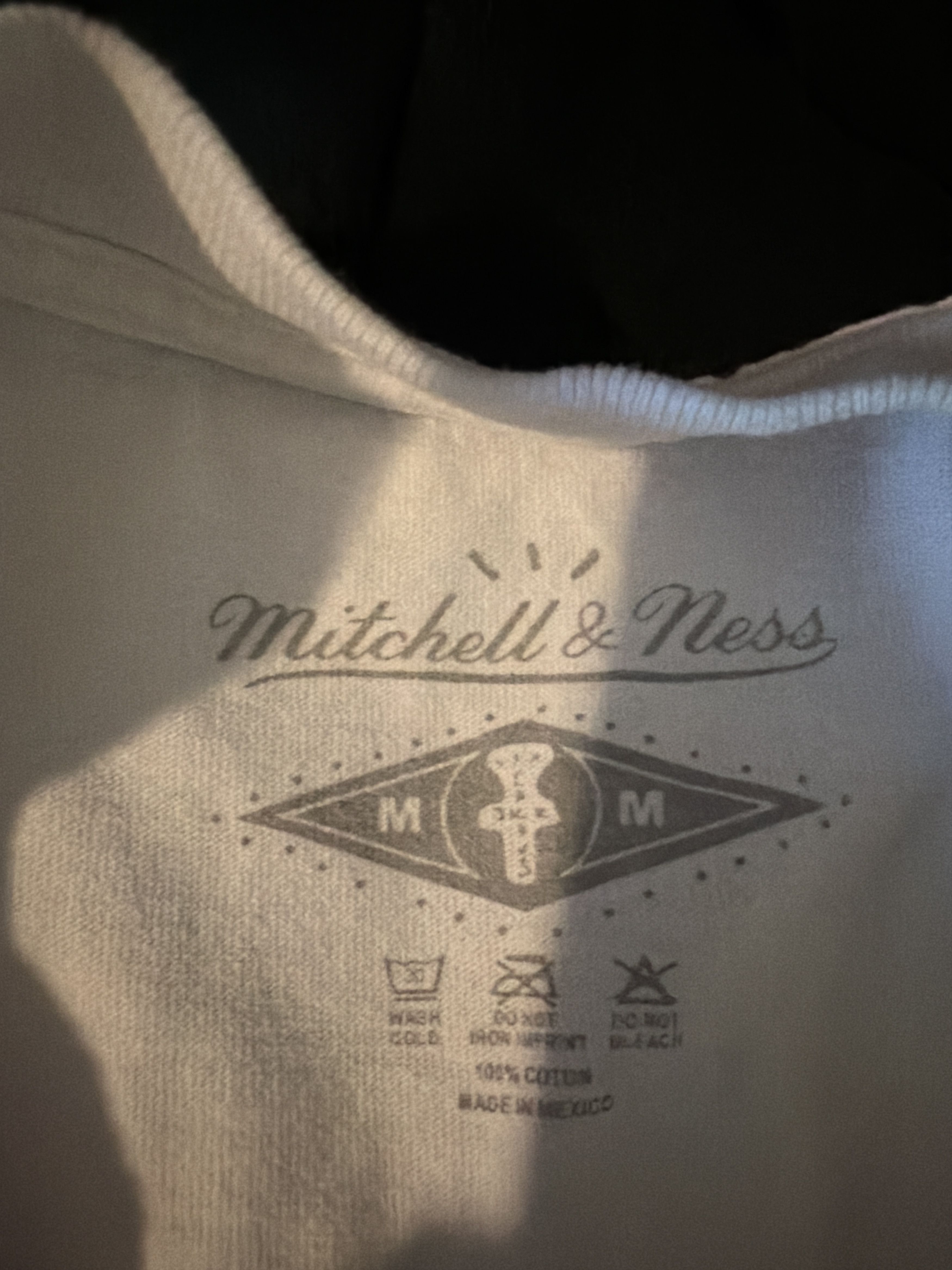 Travis Scott TRAVIS SCOTT MITCHELL AND NESS CLEMSON T SHIRT SZ M RARE Size US M / EU 48-50 / 2 - 3 Thumbnail