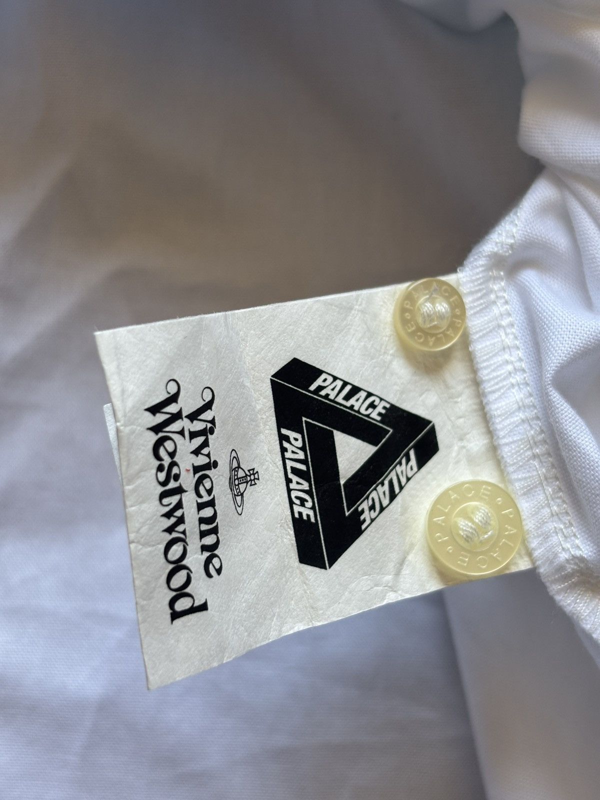 Palace × Vivienne Westwood Palace Vivienne Westwood White Bear Button Up Shirt Size US L / EU 52-54 / 3 - 6 Thumbnail