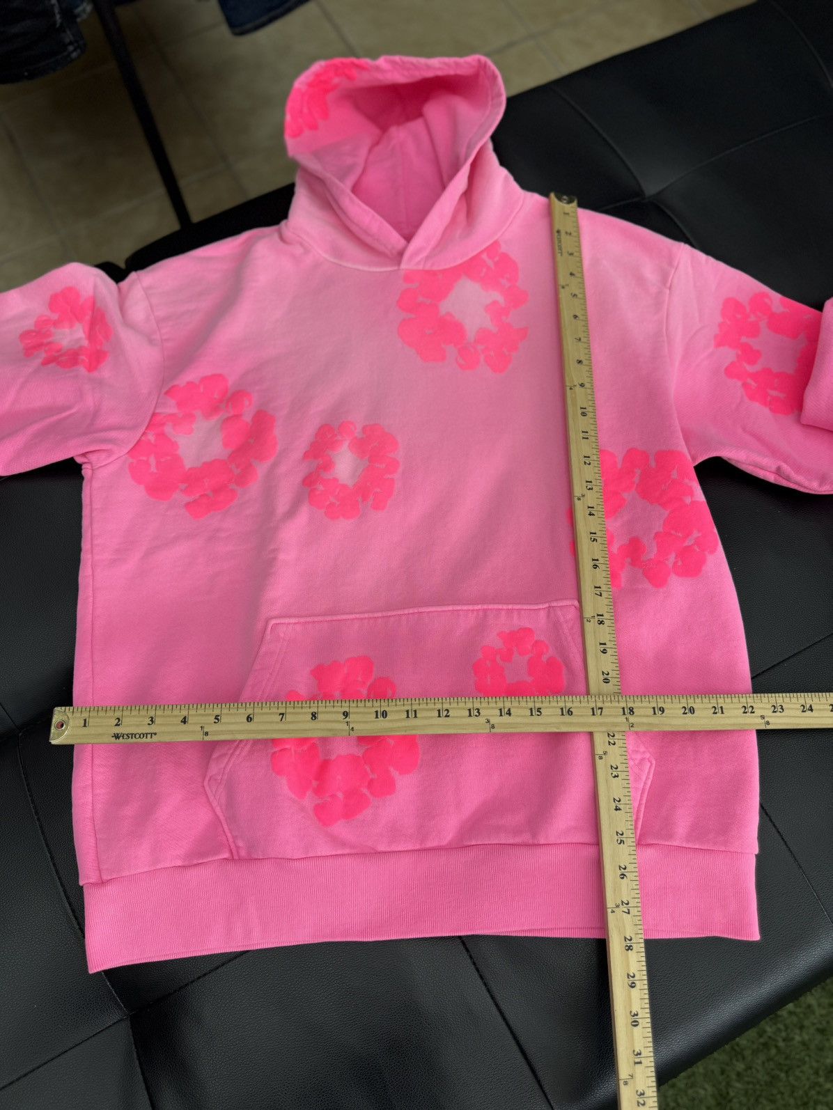 DENIM TEARS Denim Tears Pink 2025 Cotton Wreath Hoodie L (NEW) Size US L / EU 52-54 / 3 - 5 Thumbnail