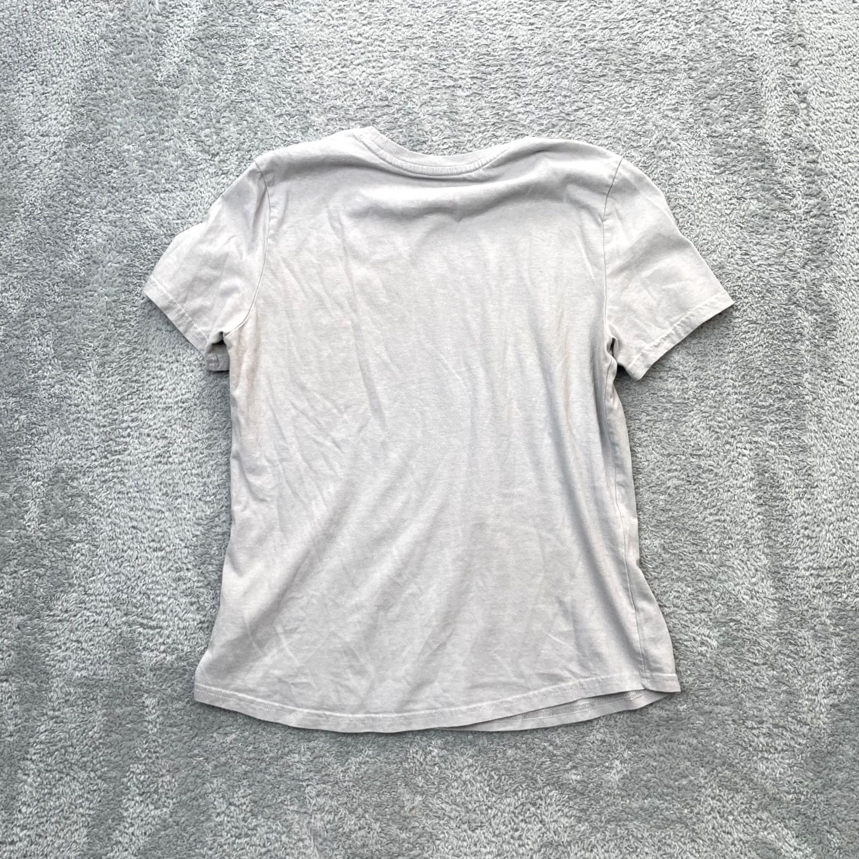 The North Face The North Face Shirt Womens Small Gray Cropped Cotton Embroidered Logo Outdoor Size S / US 4 / IT 40 - 2 Thumbnail