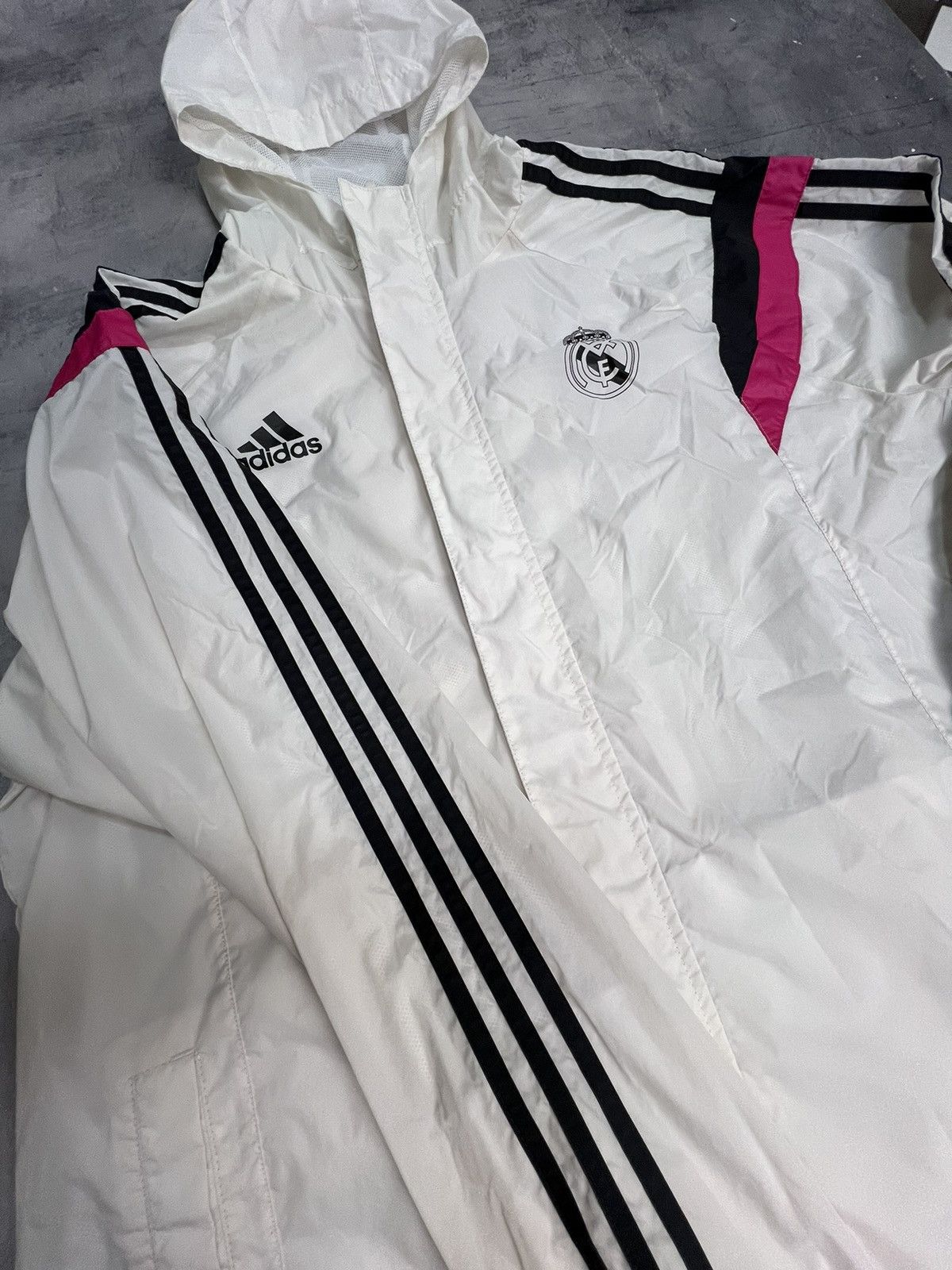 Adidas Adidas Real Madrid 2016/2017 Light Jacket (White) Size US XL / EU 56 / 4 - 4 Thumbnail