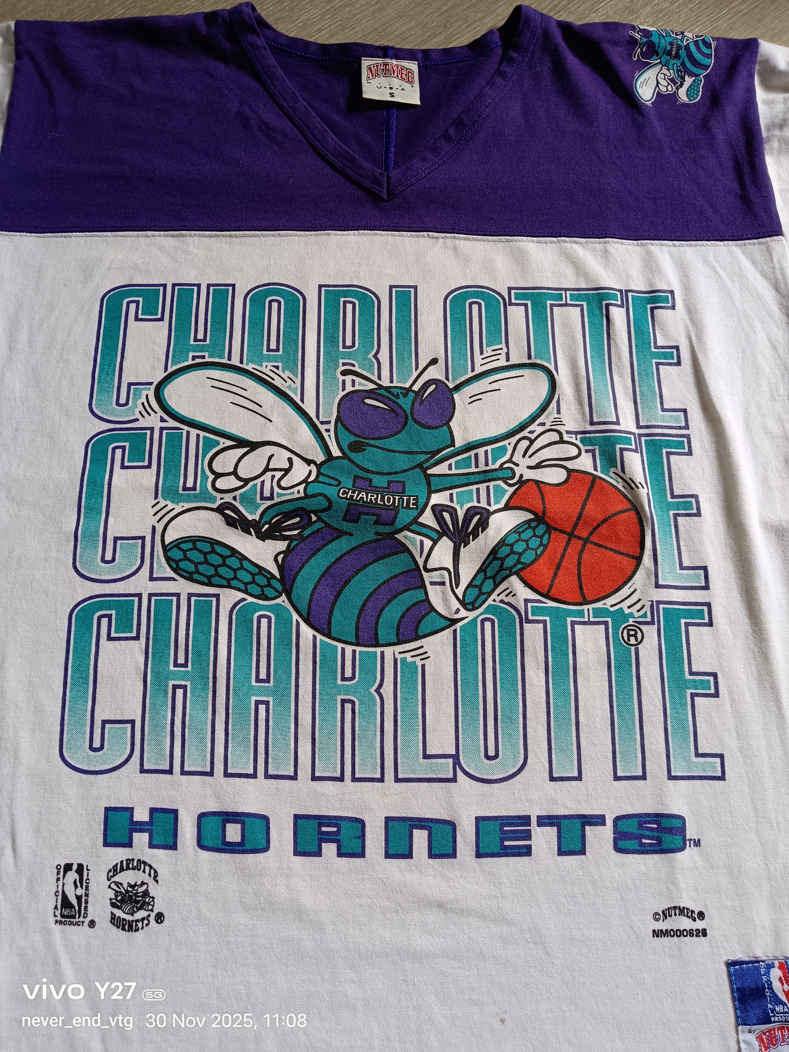 NBA VINTAGE CHARLOTTE HORNETS NBA Size US S / EU 44-46 / 1 - 2 Thumbnail