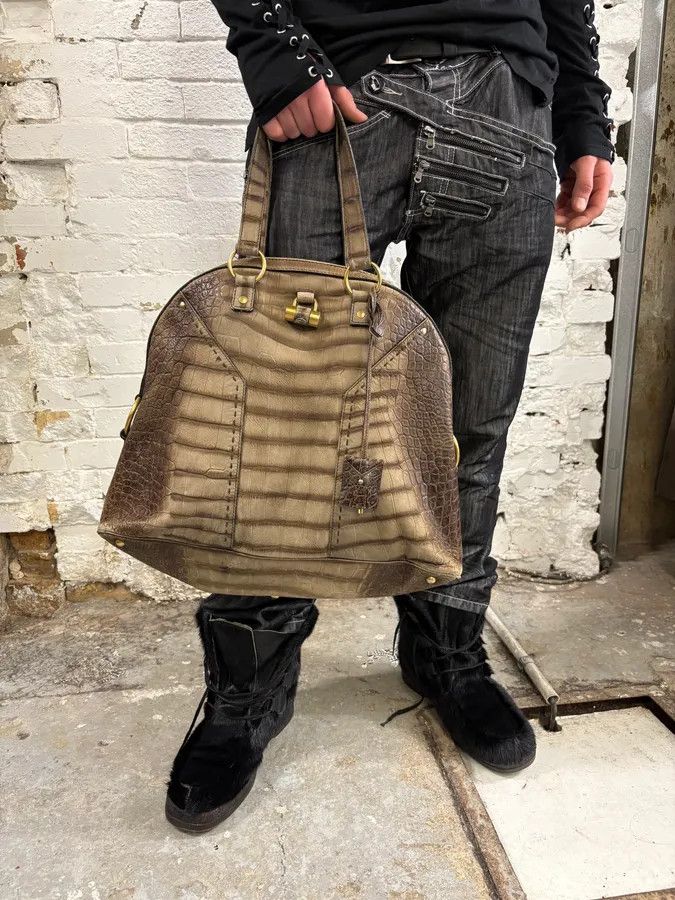 Yves Saint Laurent Yves Saint Laurent Easy Muse Crocodile Effect Gradient Brown Leather Bag Size ONE SIZE - 2 Thumbnail