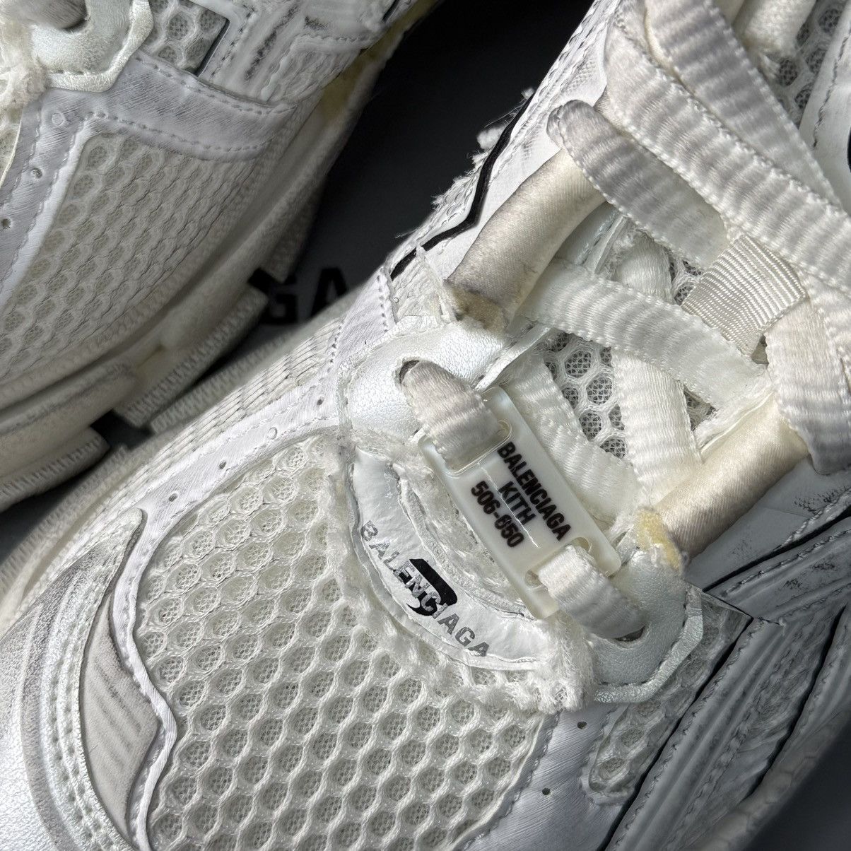 Balenciaga Balenciaga x Kith Runner White/White Size US 7 / IT 37 - 5 Thumbnail