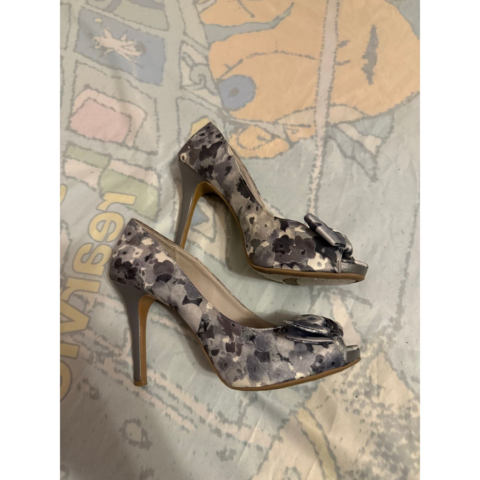 Other Fioni Multicolored Gray Heels - Stylish & Unique! Size US 9.5 / IT 39.5 - 2 Thumbnail