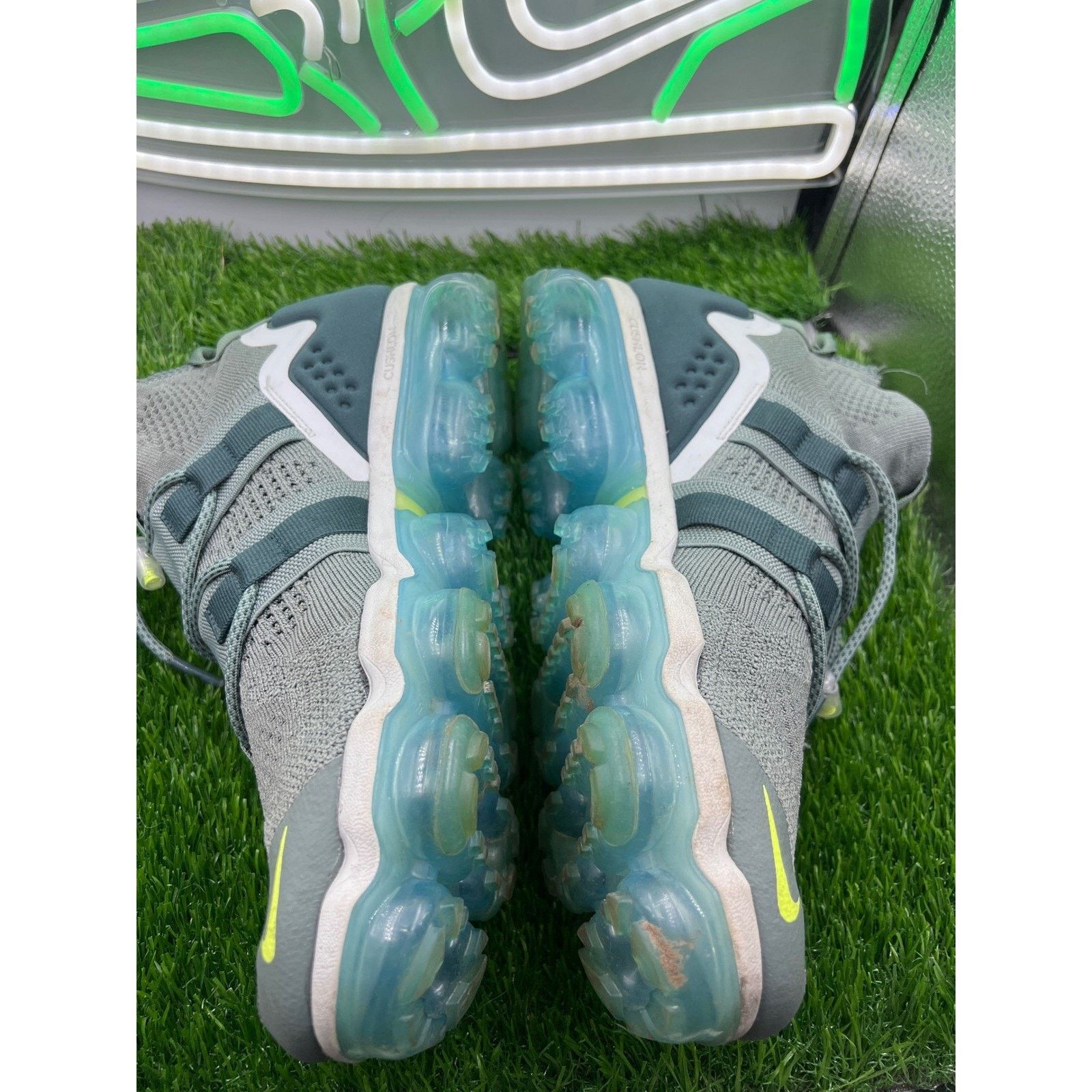 Nike Nike Air Vapormax Flyknit Utility Clay Green Men's Sz 9 Size US 9 / EU 42 - 3 Thumbnail