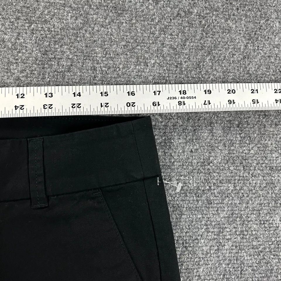 J.Crew J Crew Shorts Womens 8 Black Chino Casual Hook & Eye Cotton Size 30" / US 8 / IT 44 - 2 Thumbnail