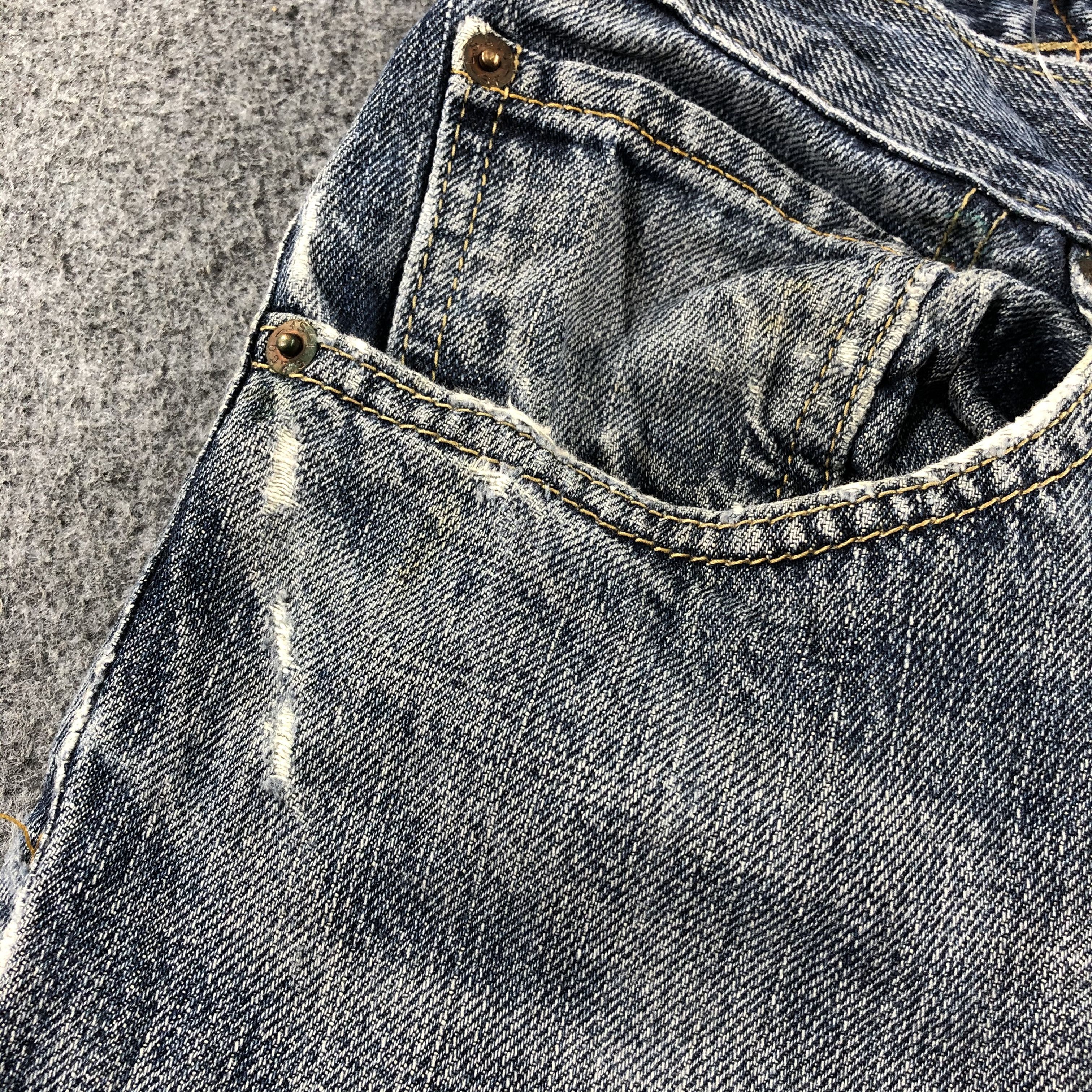 Levi's Vintage Blue Wash Levis 557 Flare Jeans-J2628 Size US 31 - 8 Thumbnail