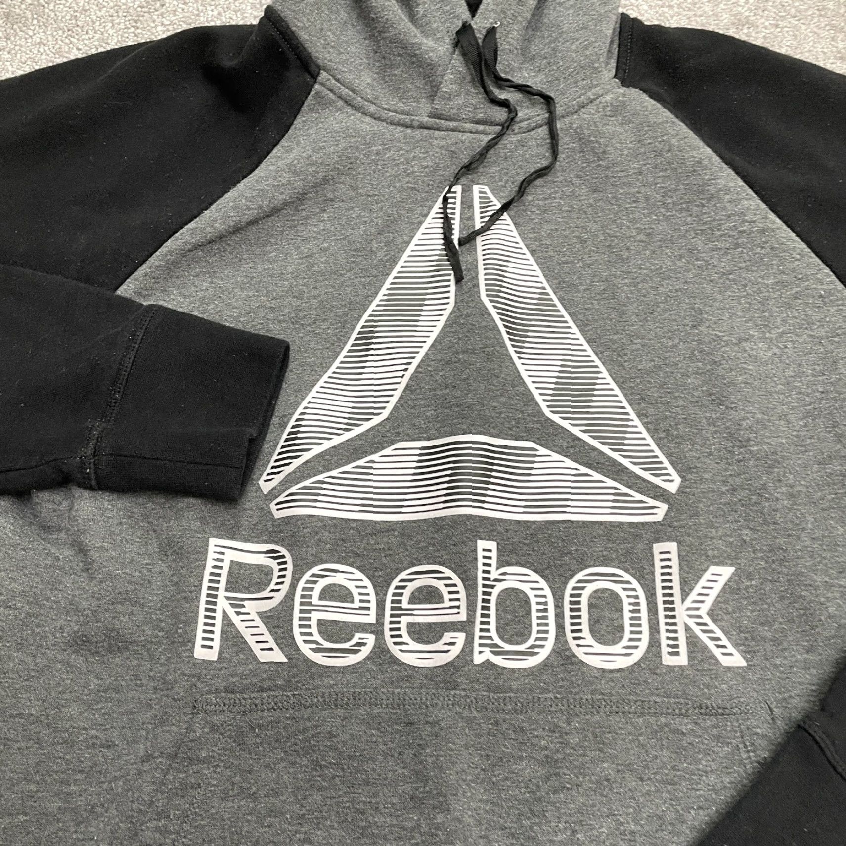 Reebok Reebok Hoodie Mens M Gray Graphic Fleece Pullover Sweatshirt Casual Size US M / EU 48-50 / 2 - 4 Thumbnail
