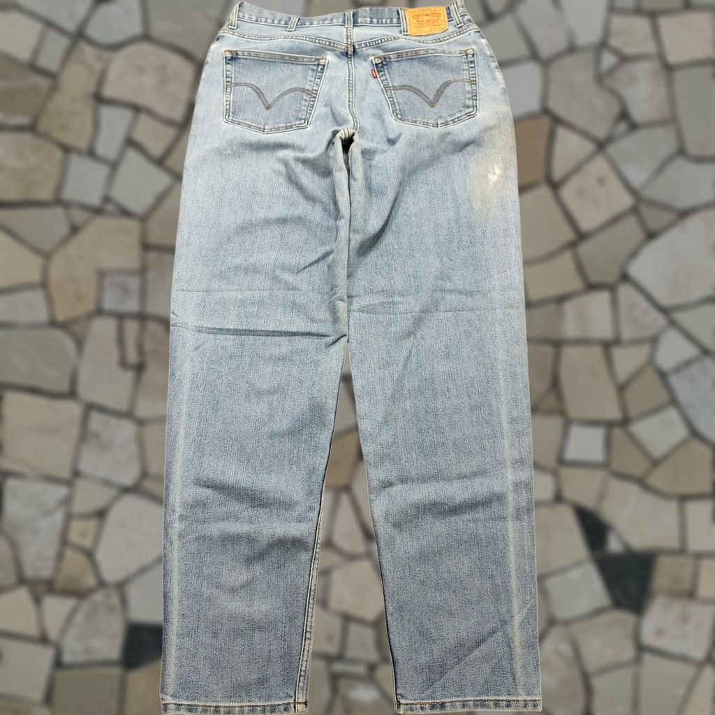 Levi's VINTAGE Levi's 560 Jeans Mens 36x36 Blue Relaxed Comfort Fit 90s Y2K Denim Model 560 Loose Fit 5-Pocket Jeans Mens Blue Size US 36 / EU 52 - 1 Thumbnail